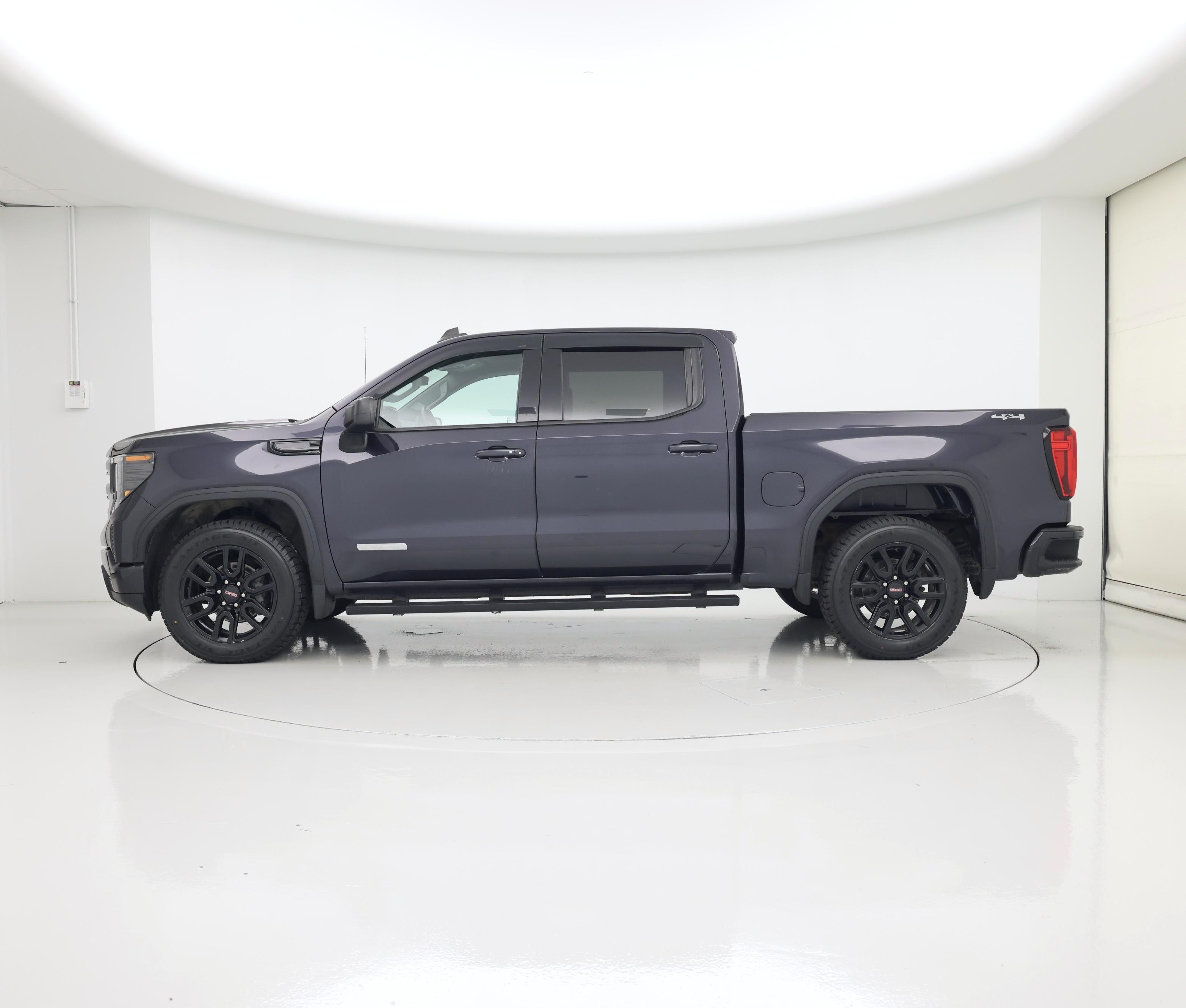 Thumbnail: 2023 GMC Sierra 1500 - 3