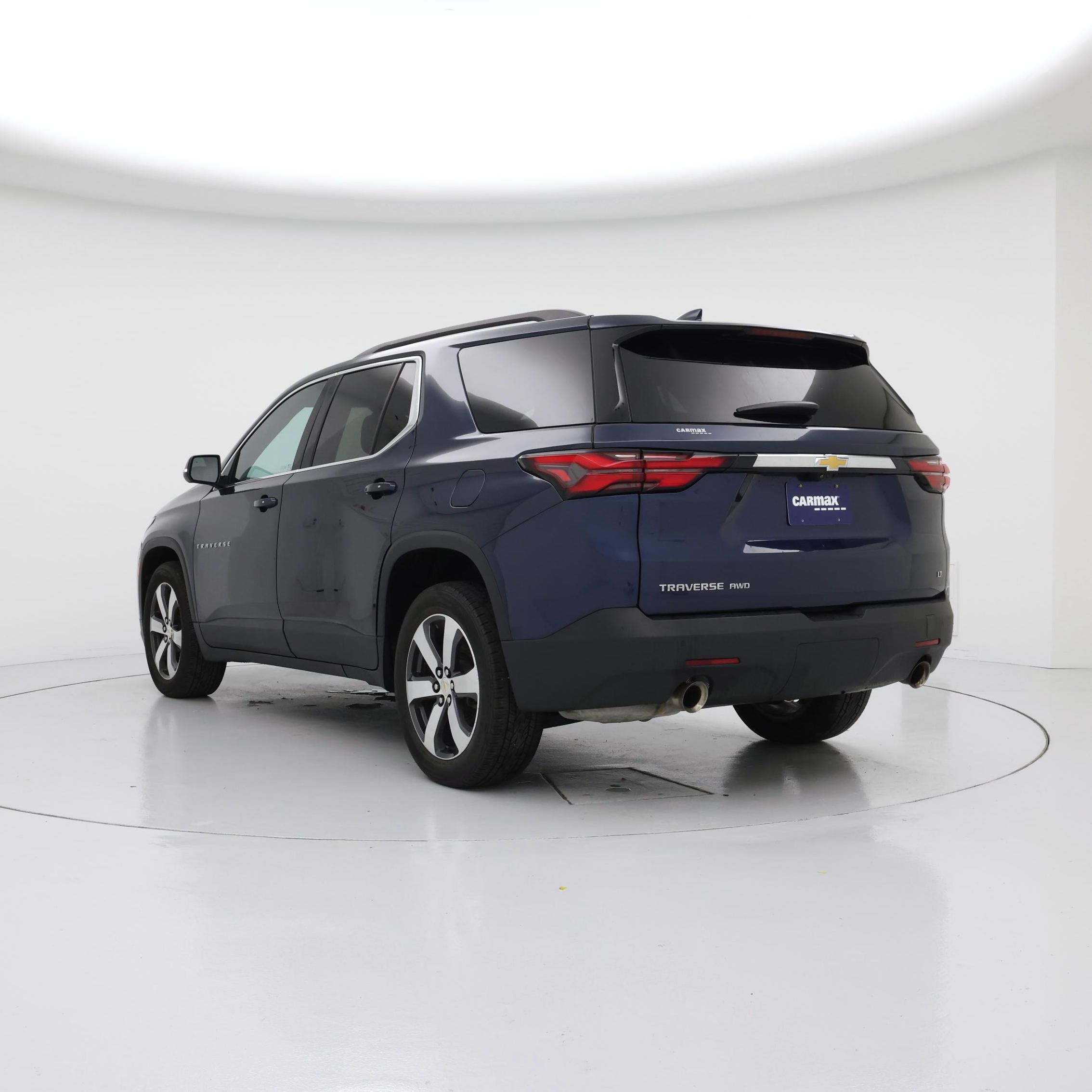 Thumbnail: 2023 Chevrolet Traverse - 2