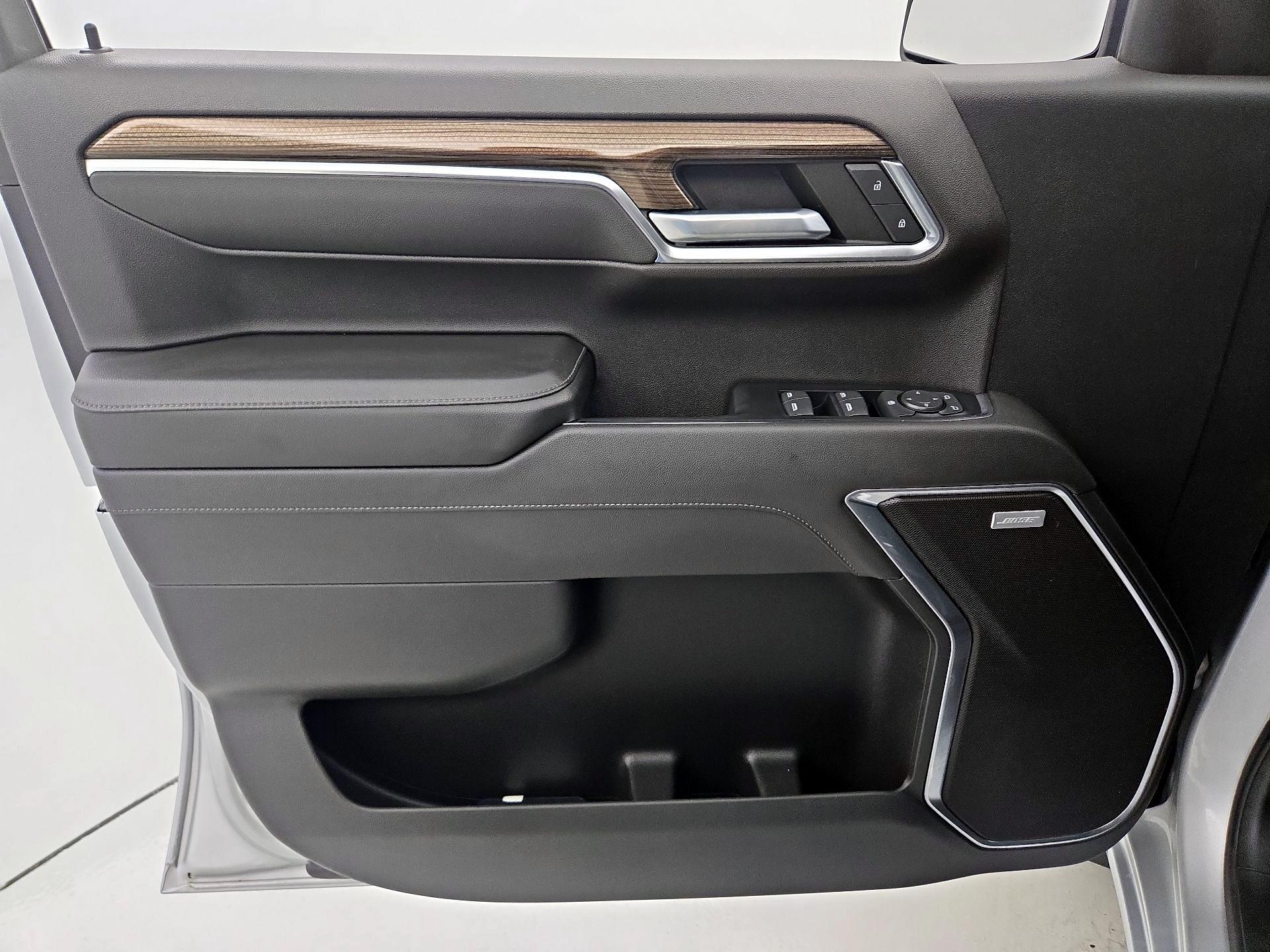 Thumbnail: 2022 Chevrolet Silverado 1500 - 12