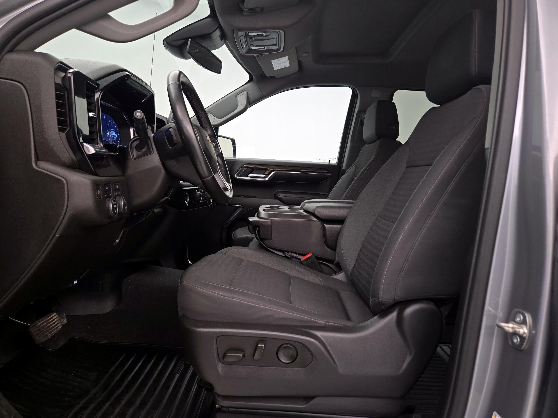 Thumbnail: 2023 Chevrolet Silverado 1500 - 11