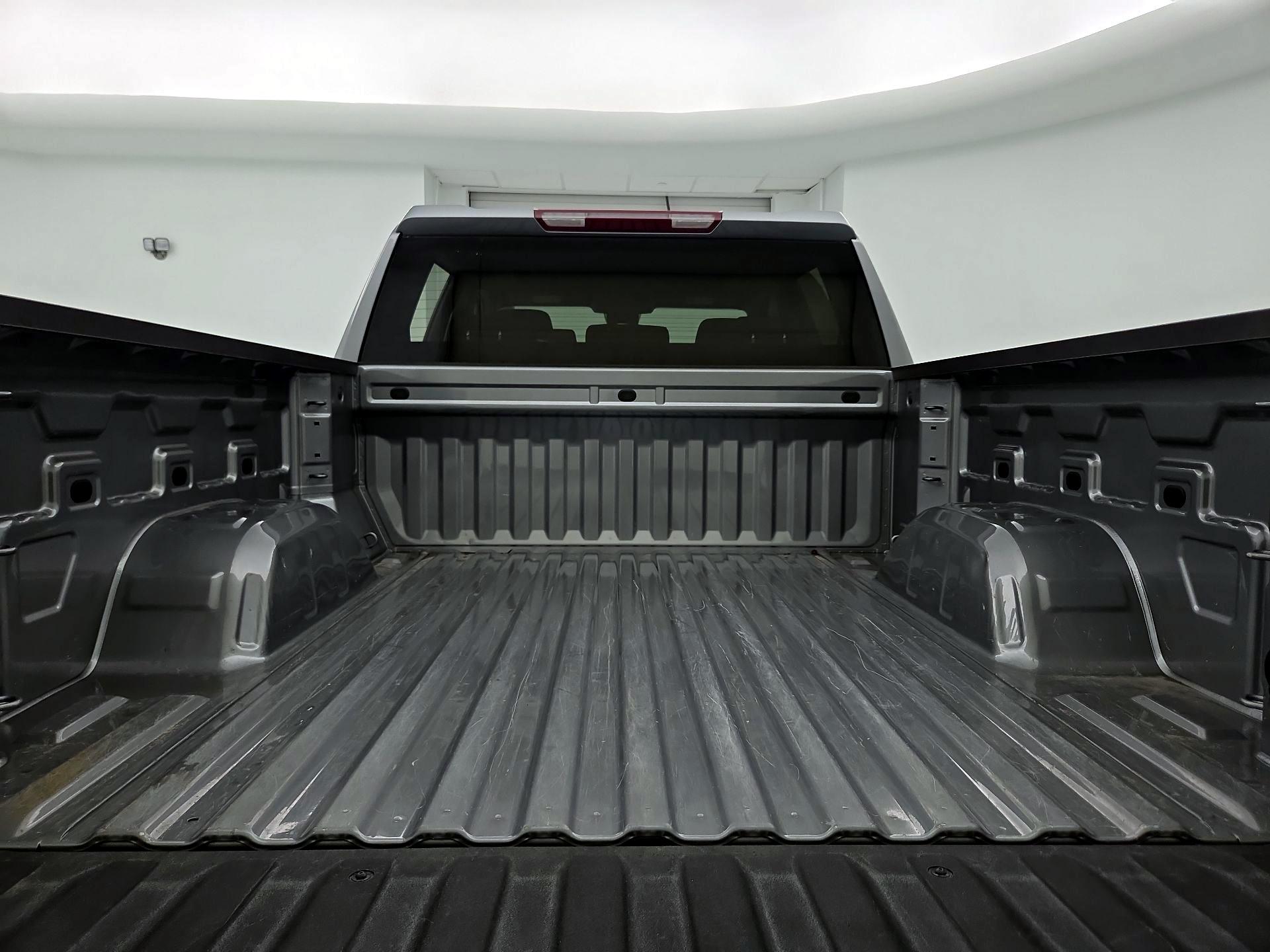 Thumbnail: 2023 Chevrolet Silverado 1500 - 20