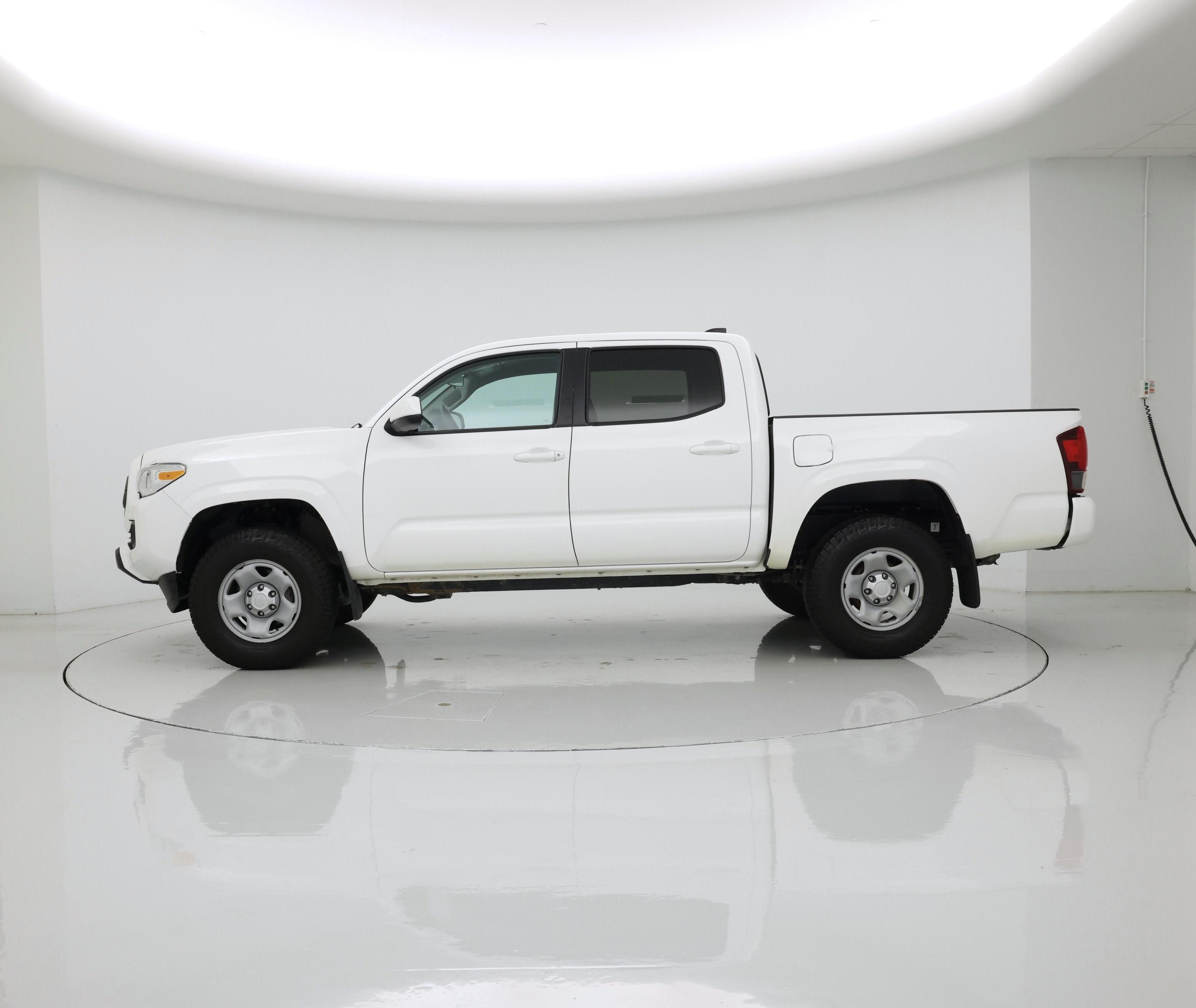 Thumbnail: 2023 Toyota Tacoma - 3