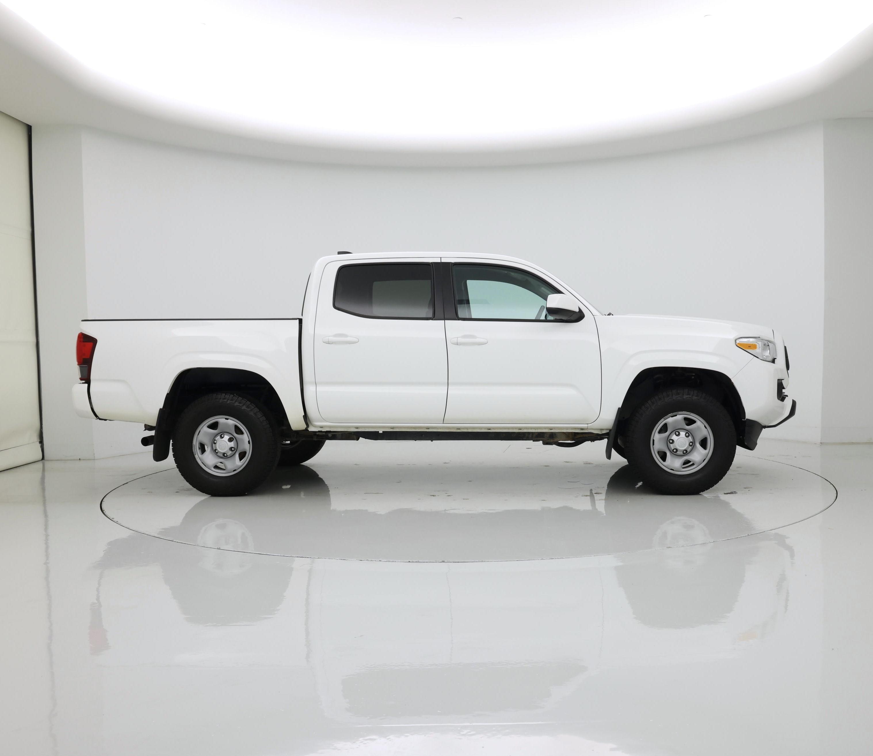 Thumbnail: 2023 Toyota Tacoma - 7