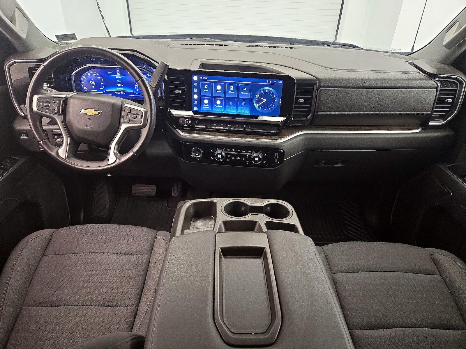 2022 Chevrolet Silverado 1500 LT - Photo 10