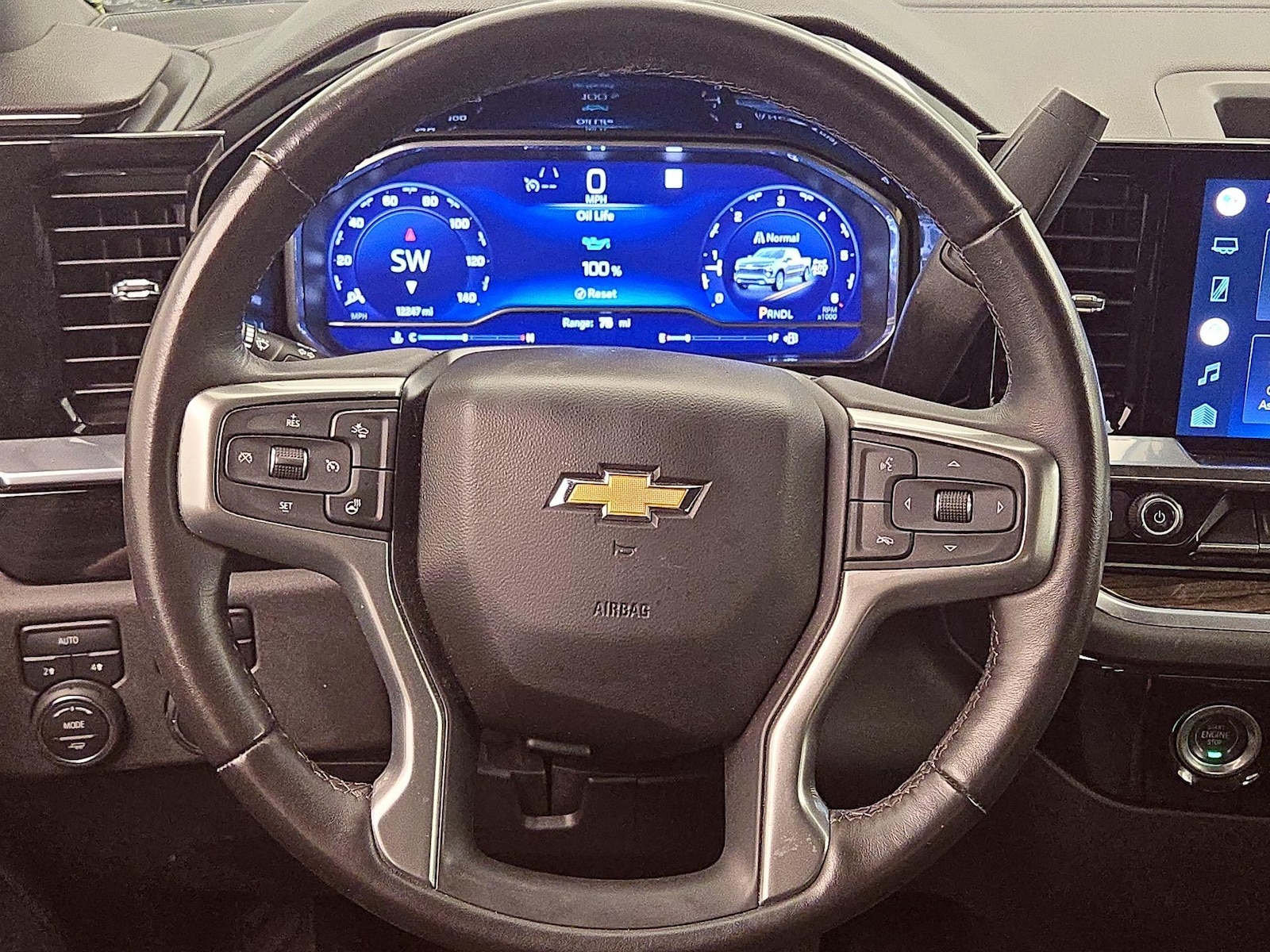 2022 Chevrolet Silverado 1500 LT - Photo 11