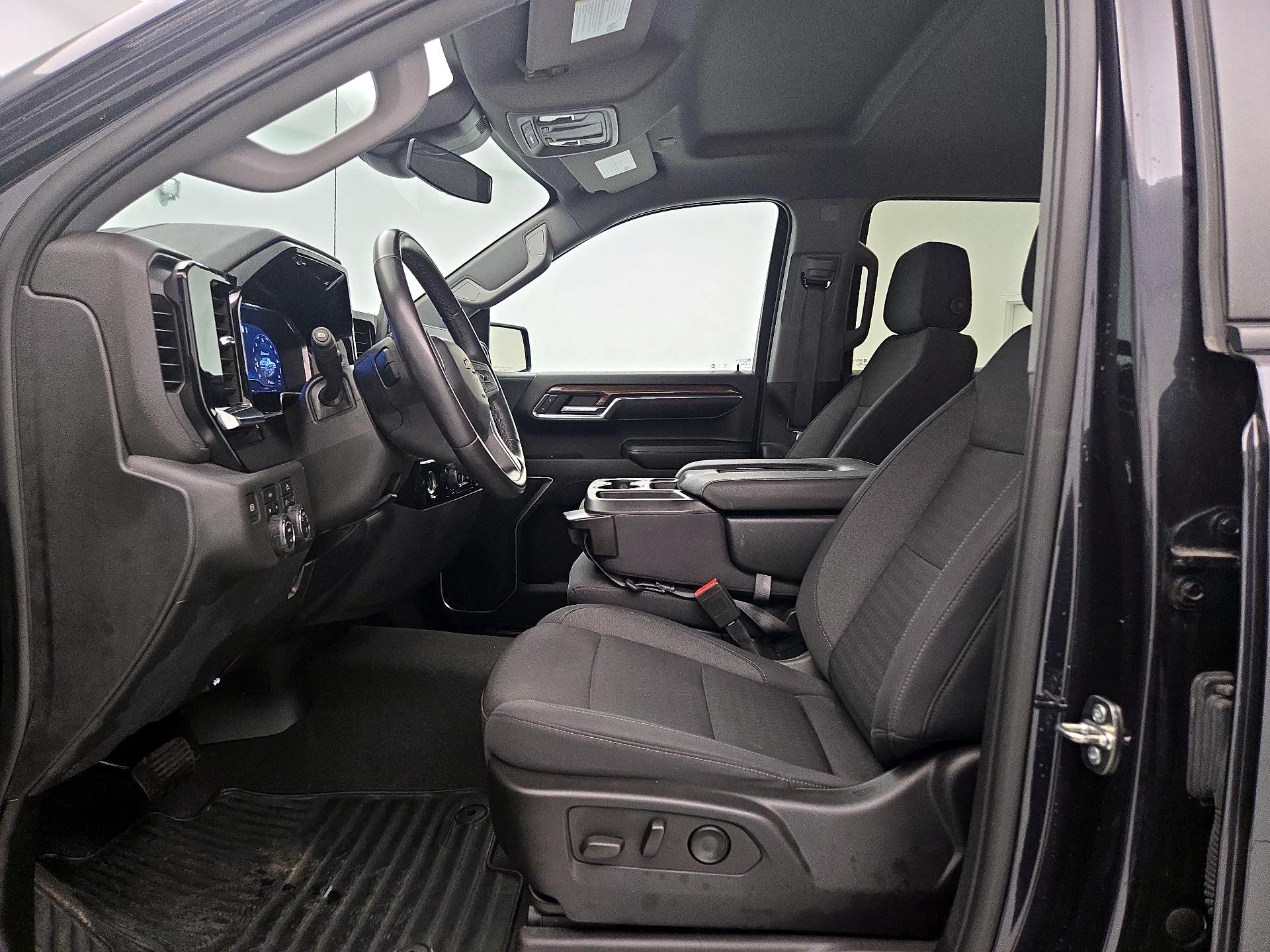 Thumbnail: 2022 Chevrolet Silverado 1500 - 11