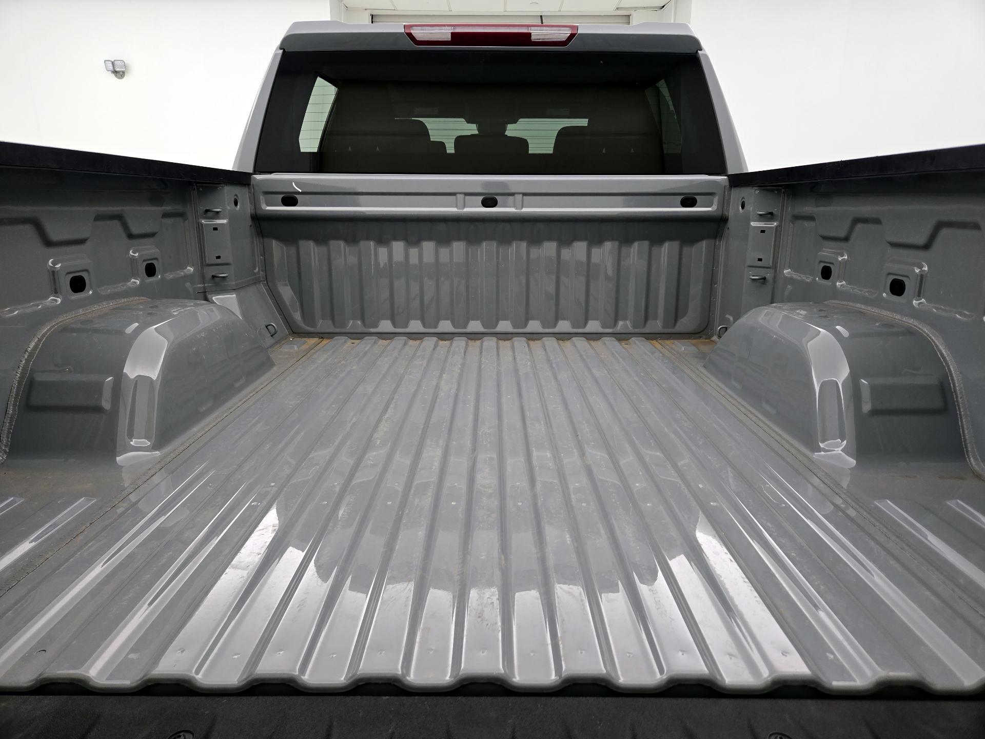 Thumbnail: 2024 Chevrolet Silverado 1500 - 20
