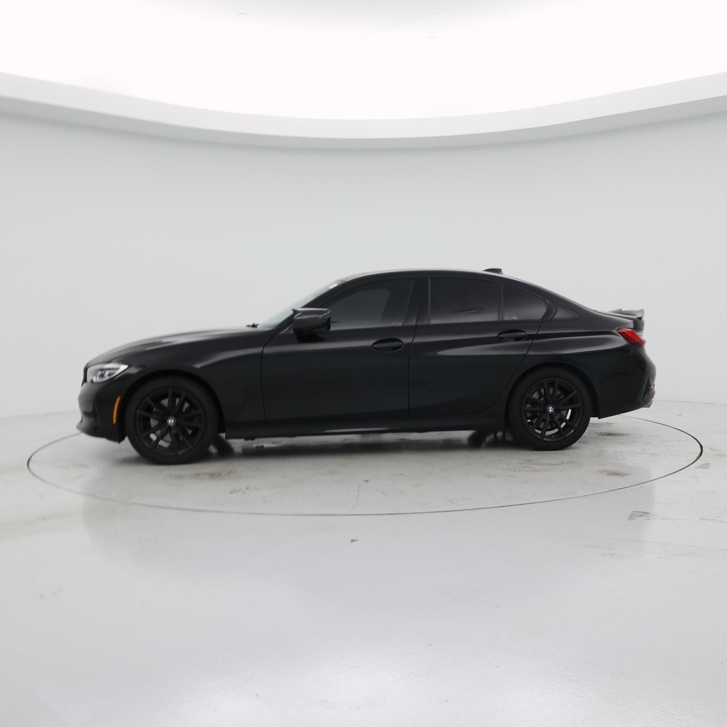 Thumbnail: 2021 BMW 3 Series - 3