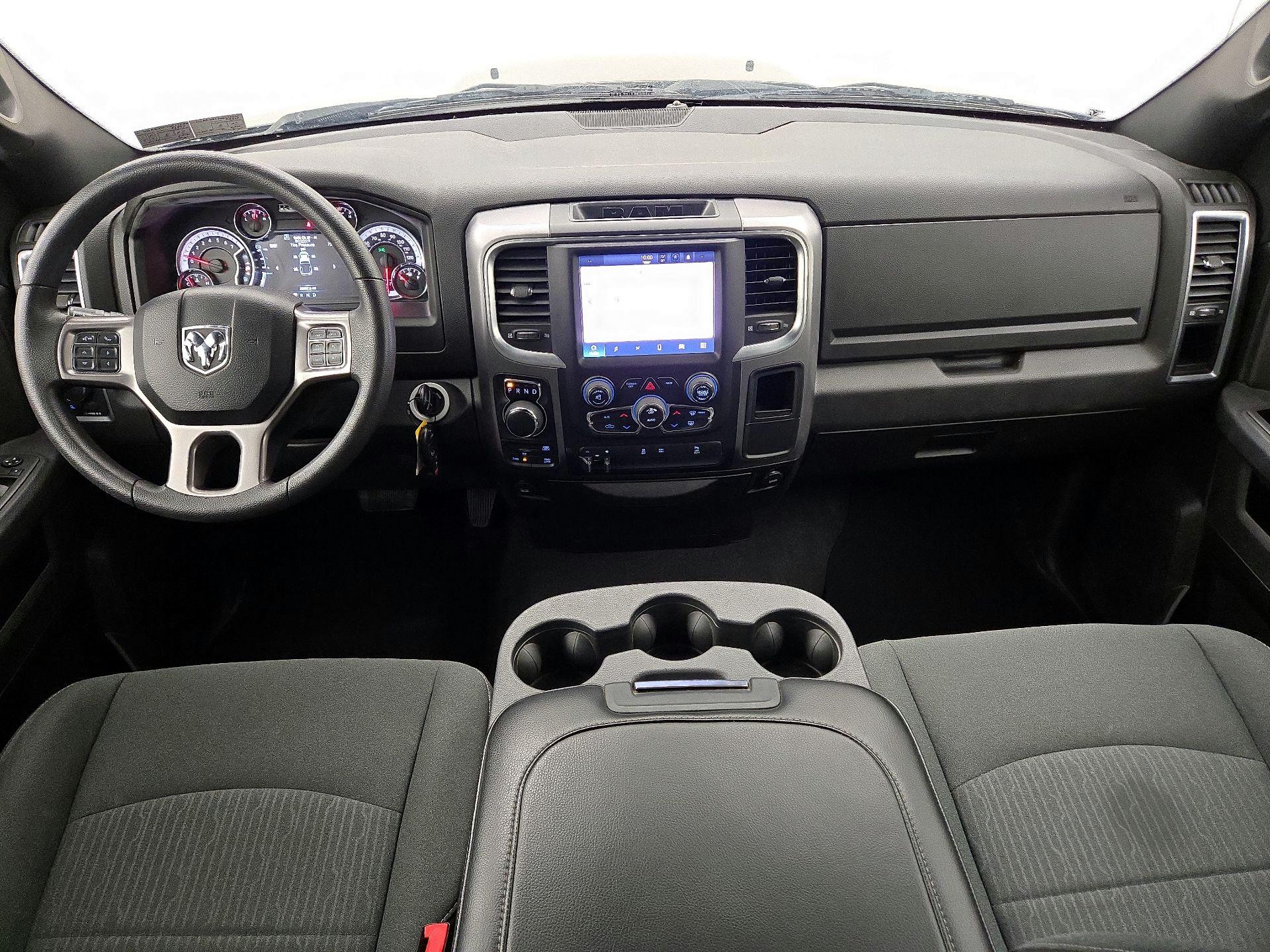 Thumbnail: 2022 RAM 1500 Classic - 9
