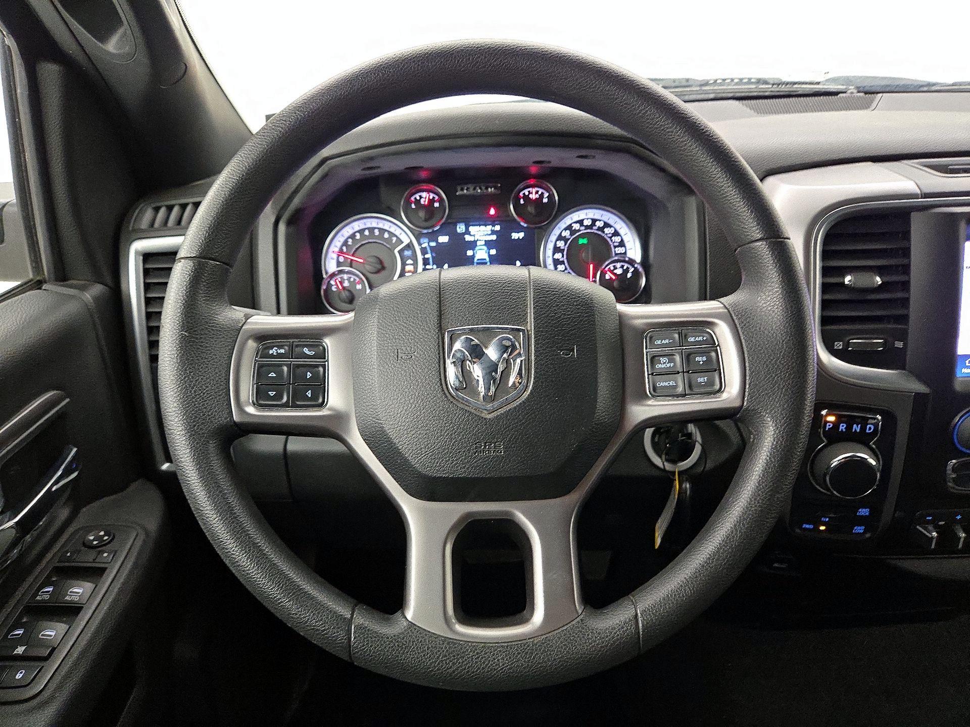 Thumbnail: 2022 RAM 1500 Classic - 10