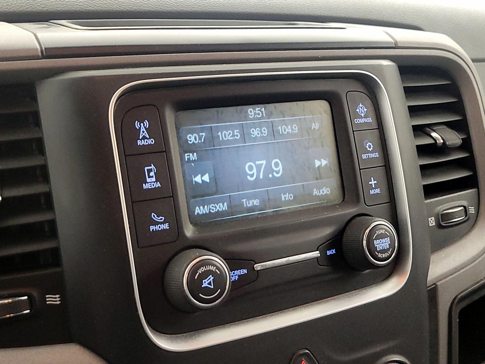 Thumbnail: 2020 RAM 1500 Classic - 15