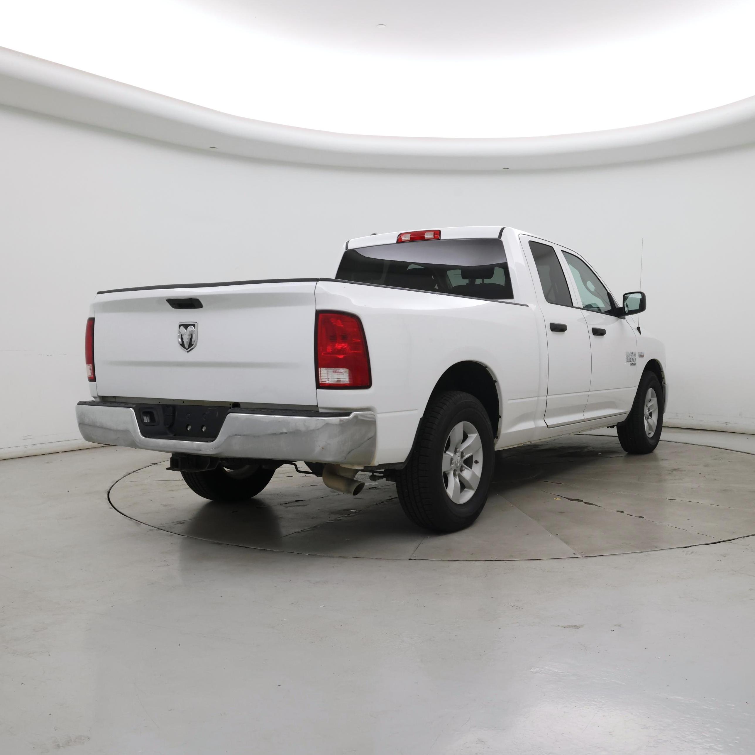 Thumbnail: 2020 RAM 1500 Classic - 8