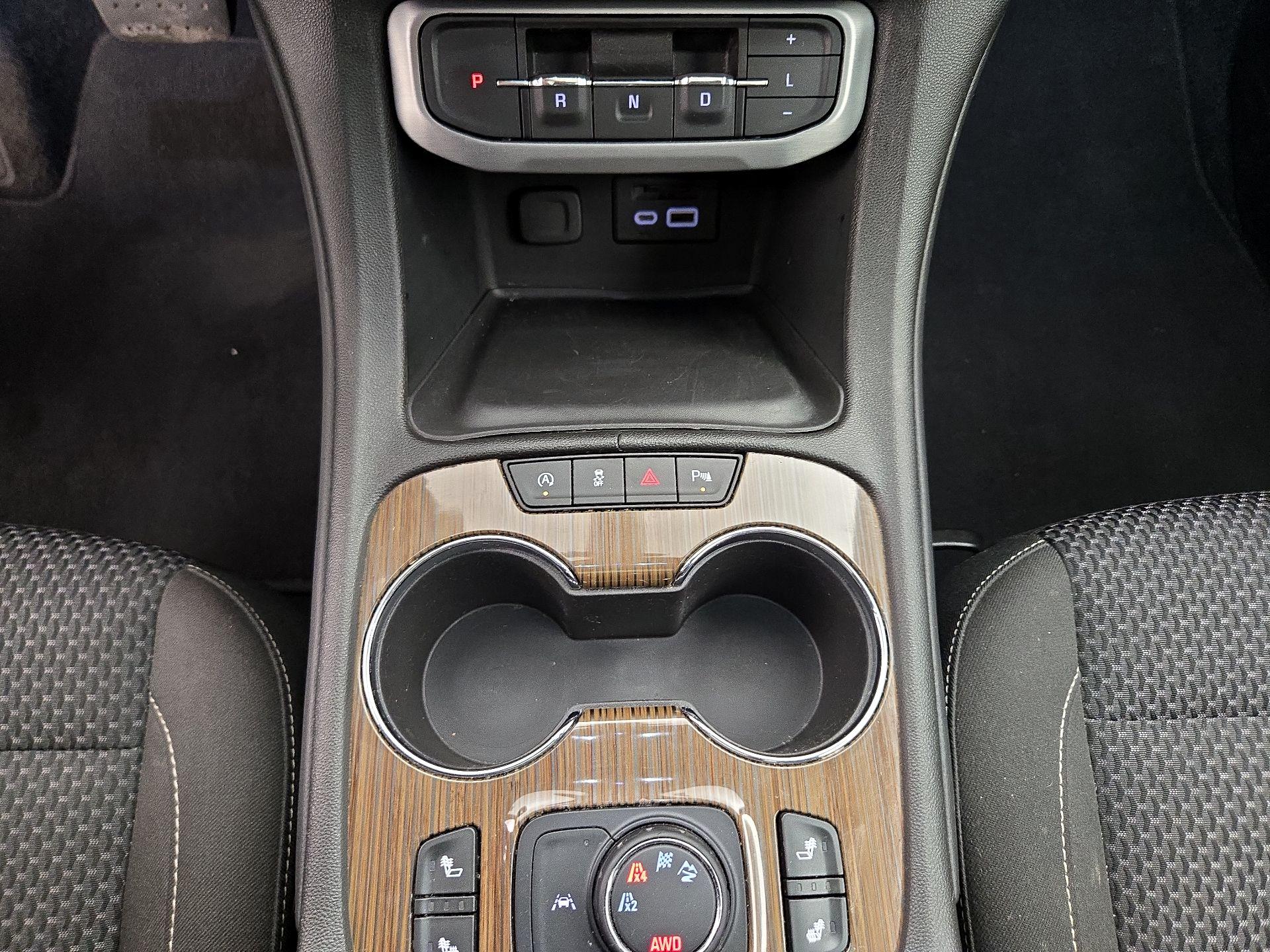 Thumbnail: 2023 GMC Acadia - 18
