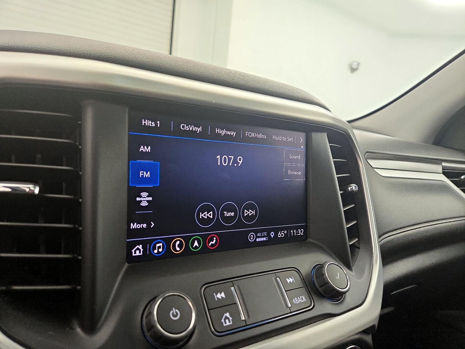 Thumbnail: 2023 GMC Acadia - 16