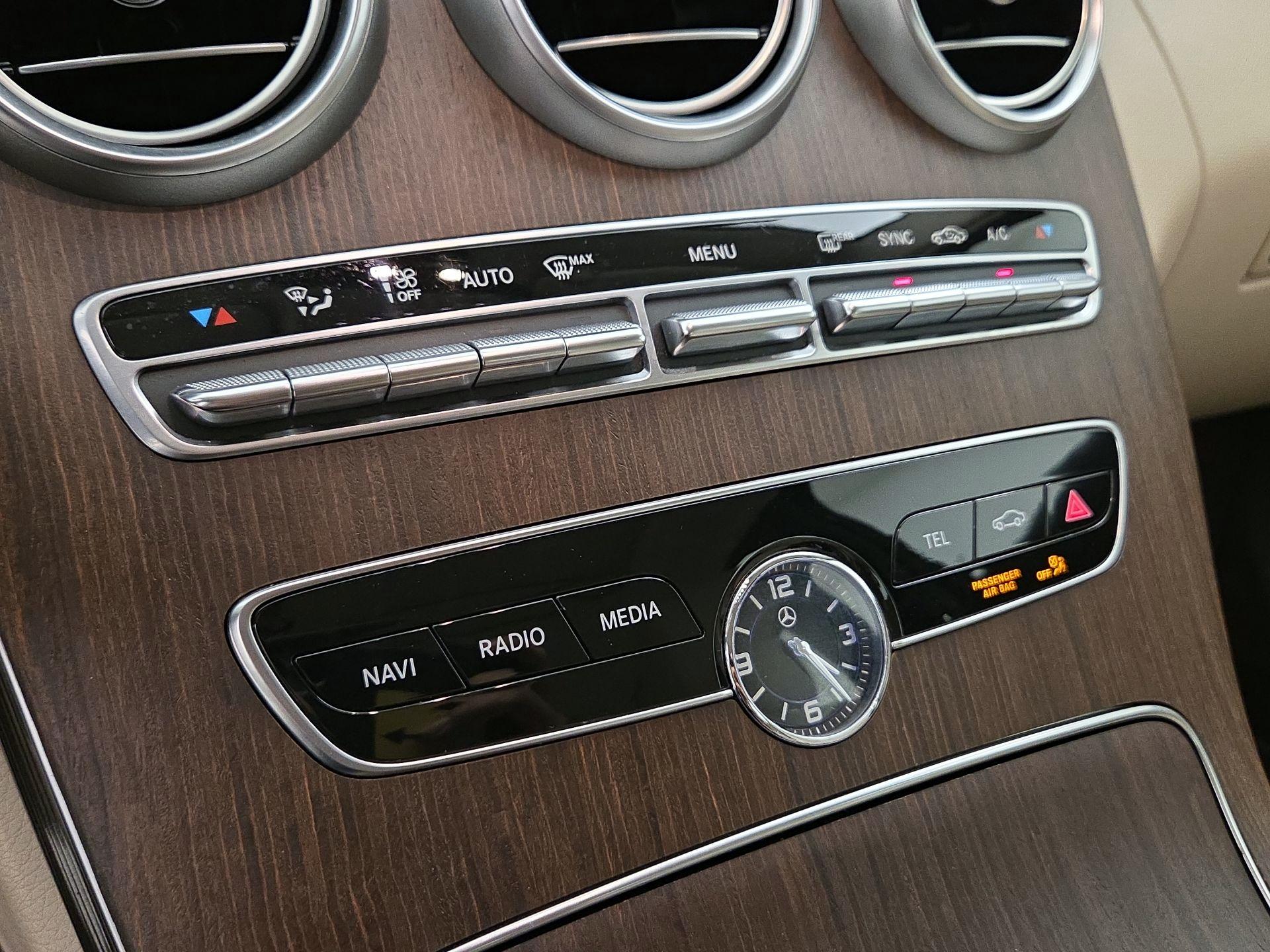 Thumbnail: 2021 Mercedes-Benz C-Class - 16