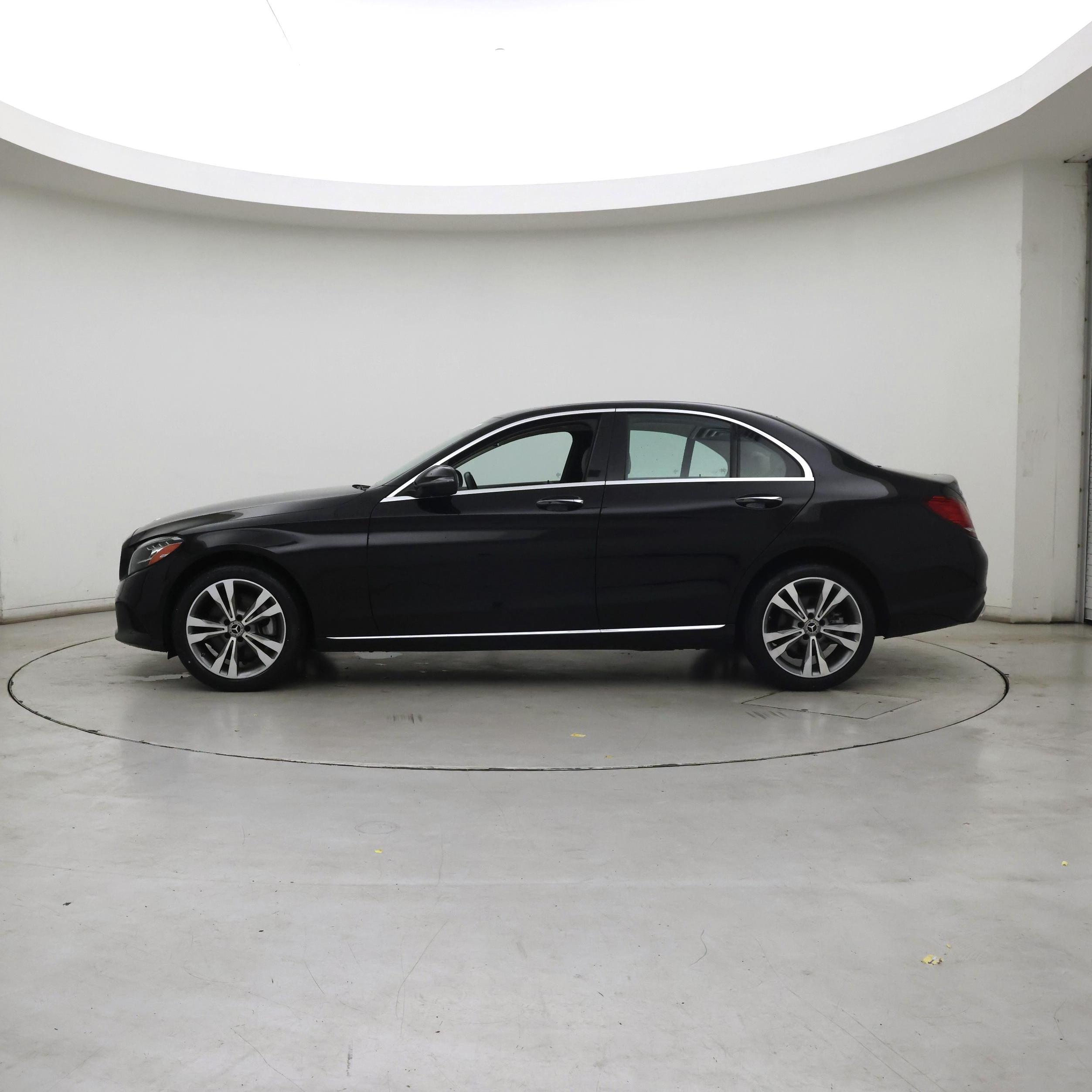 Thumbnail: 2021 Mercedes-Benz C-Class - 3
