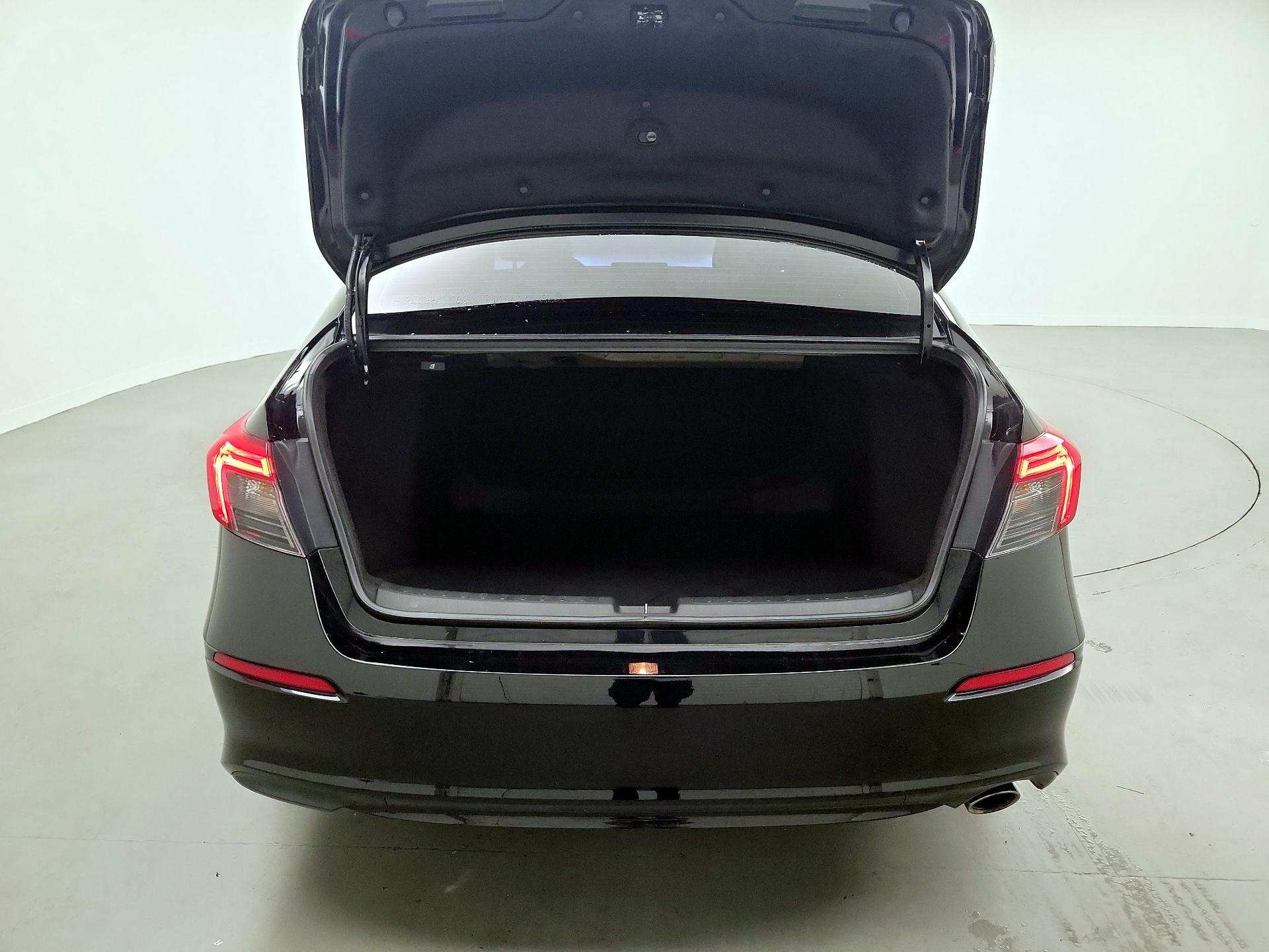 Thumbnail: 2023 Honda Civic - 18