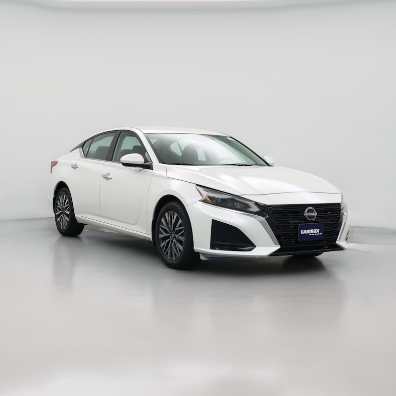 2023 Nissan Altima SV