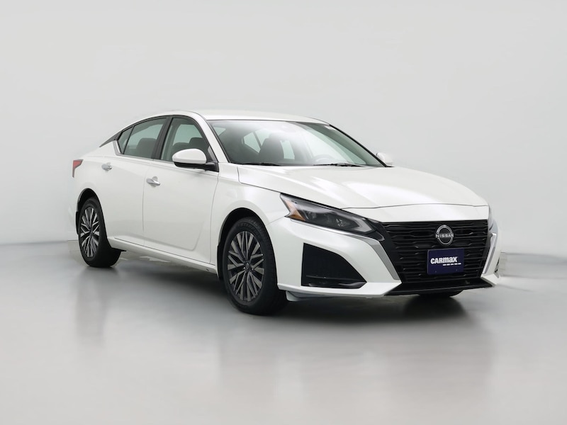 2023 Nissan Altima SV