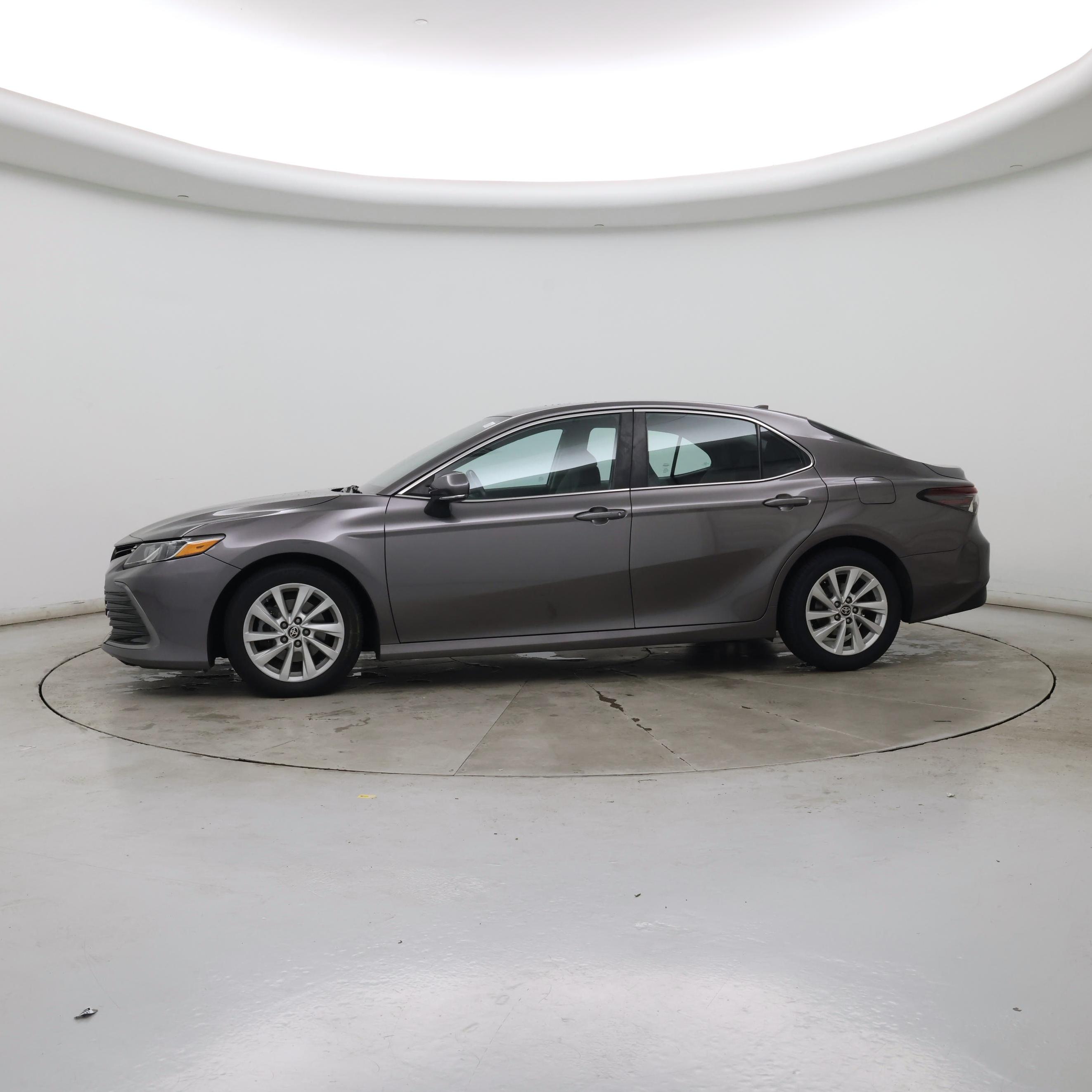Thumbnail: 2022 Toyota Camry - 3