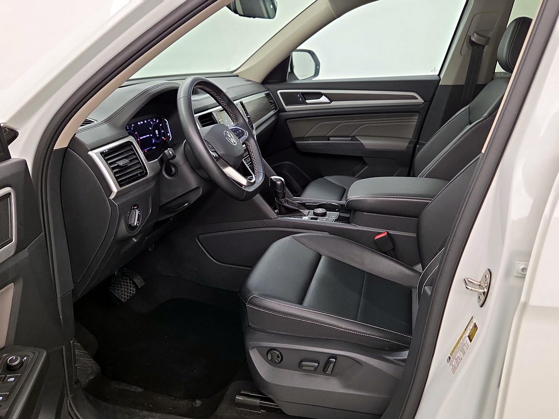 Thumbnail: 2023 Volkswagen Atlas - 11