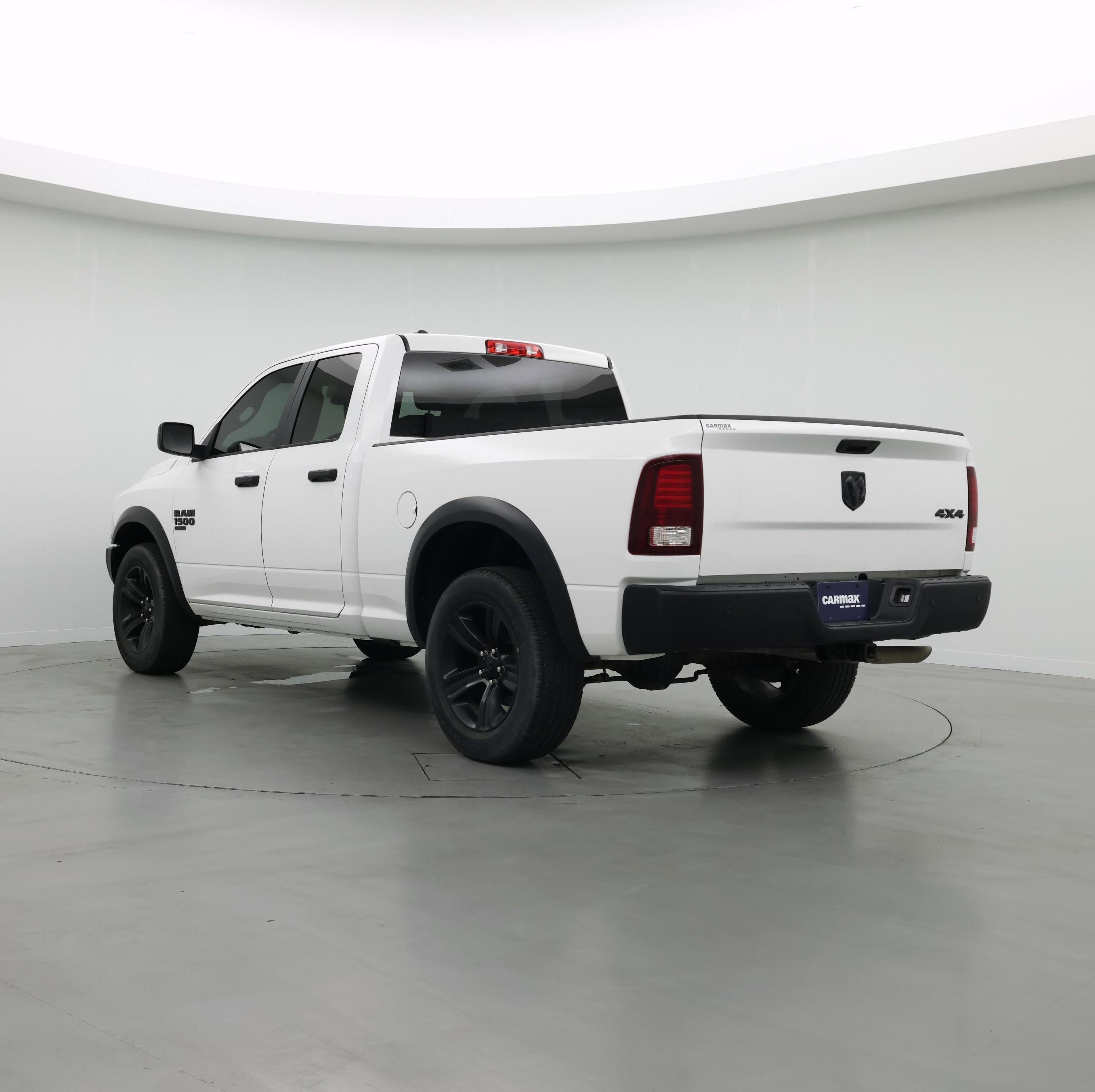 Thumbnail: 2022 RAM 1500 Classic - 2
