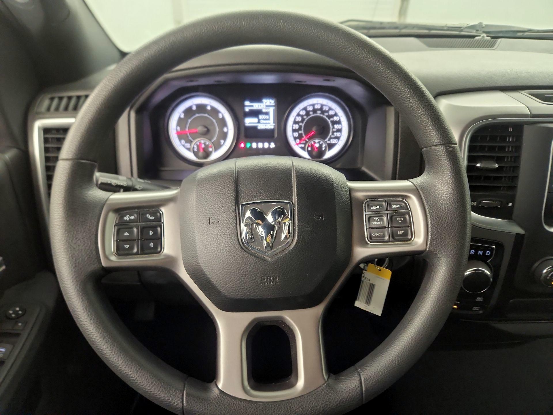 Thumbnail: 2022 RAM 1500 Classic - 10