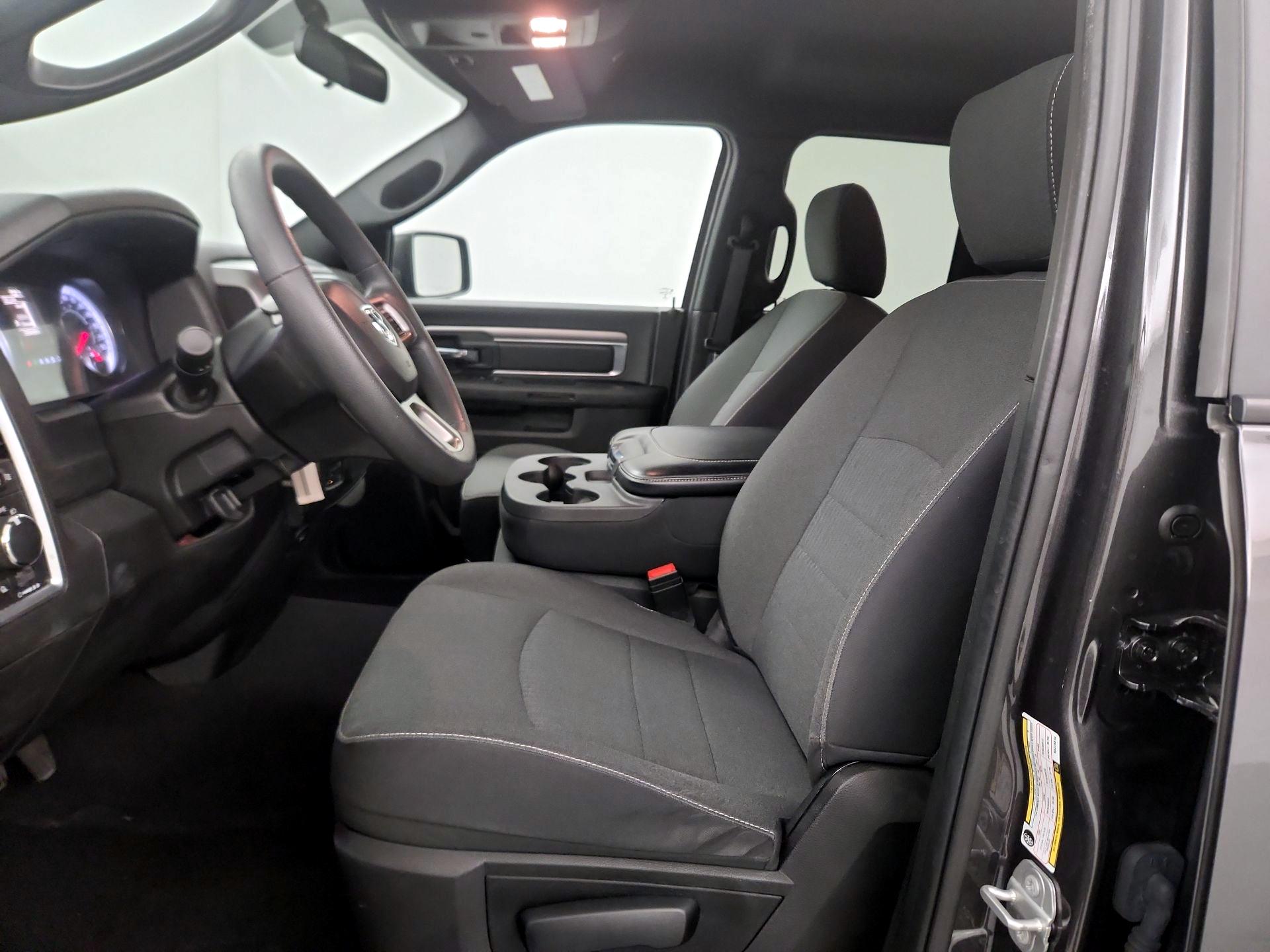 Thumbnail: 2022 RAM 1500 Classic - 11