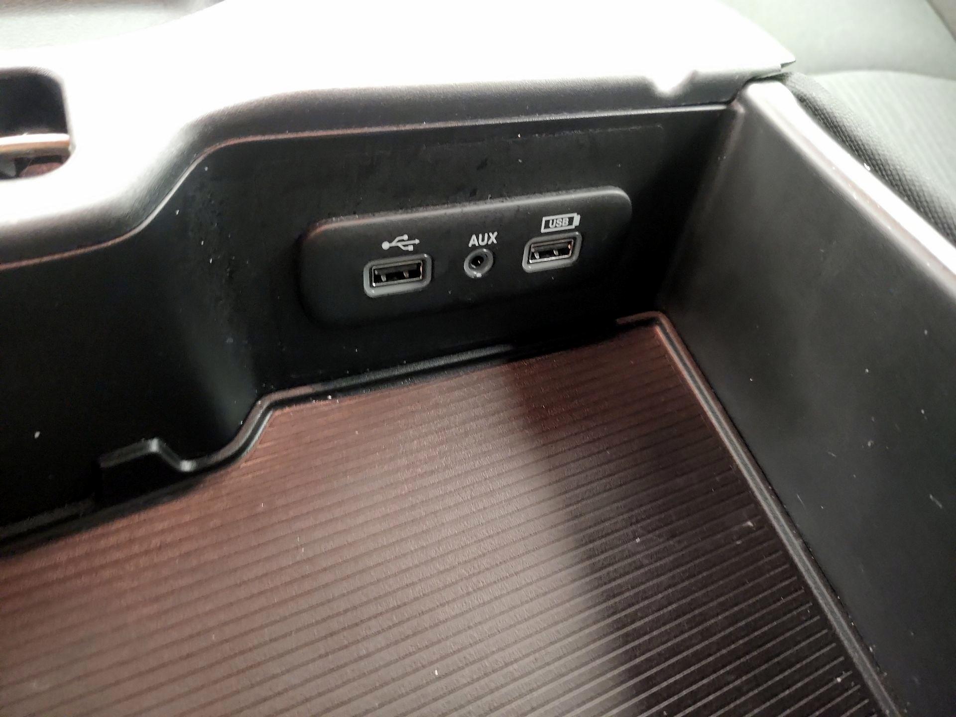 Thumbnail: 2022 RAM 1500 Classic - 18