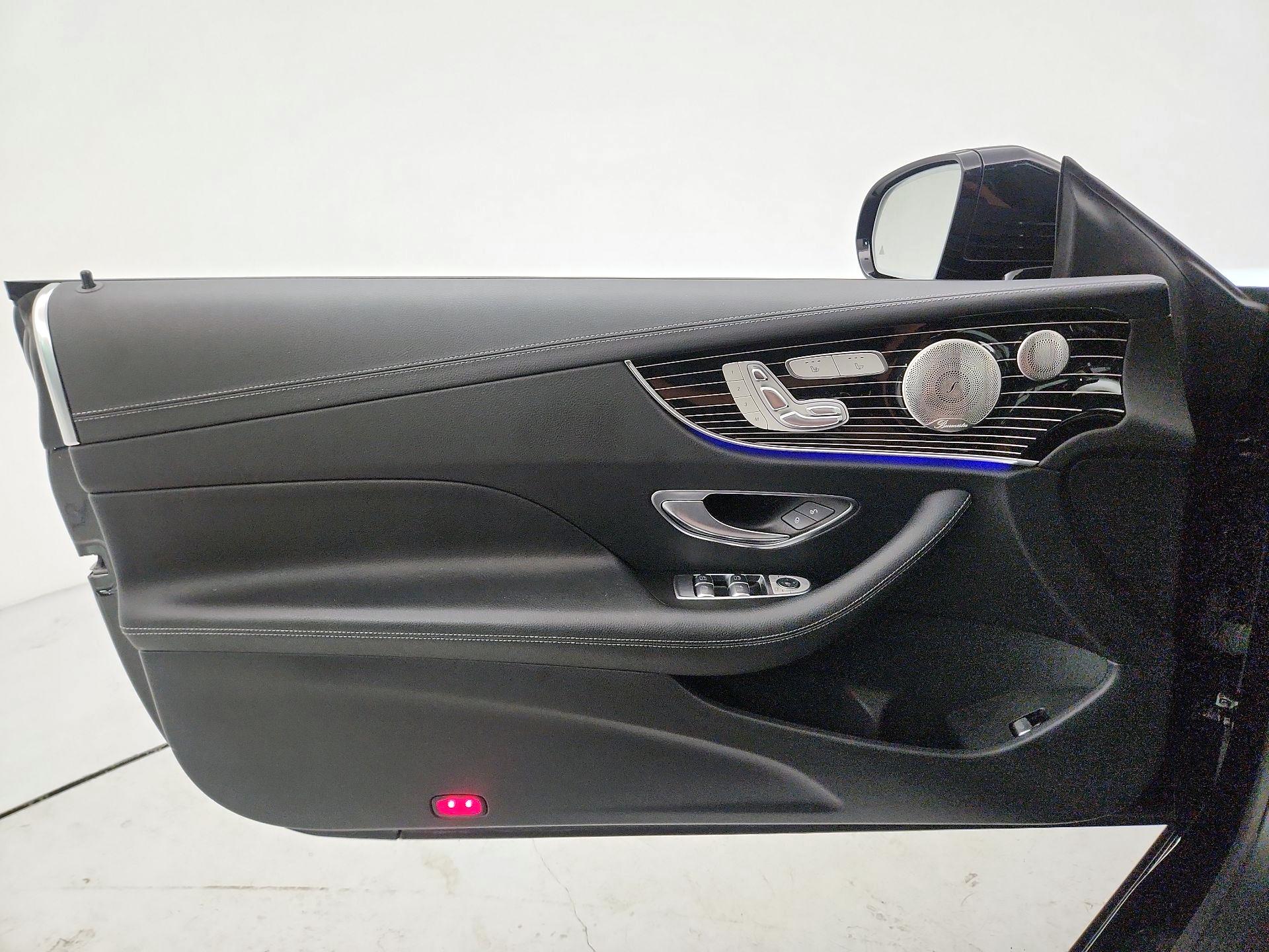 Thumbnail: 2022 Mercedes-Benz E-Class - 12