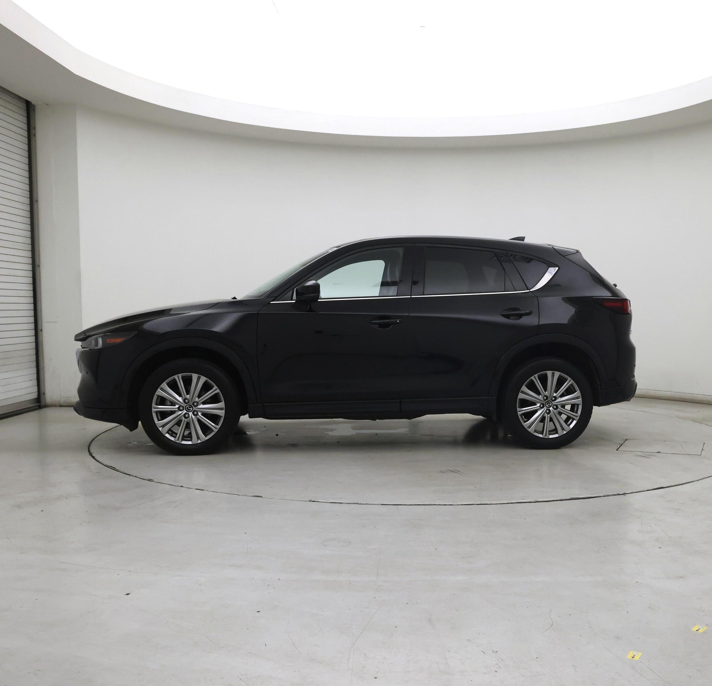 Thumbnail: 2023 Mazda CX-5 - 3