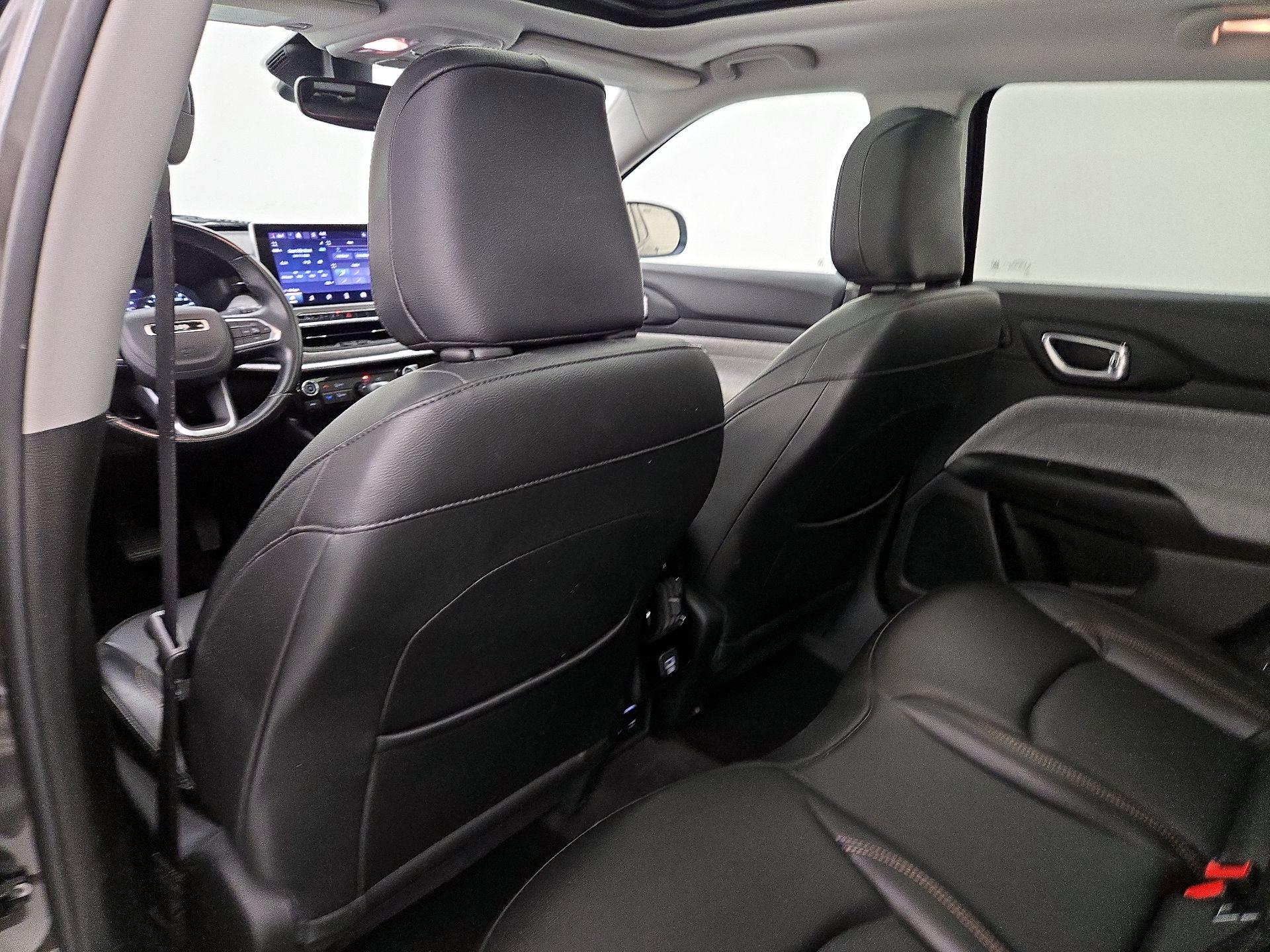 Thumbnail: 2022 Jeep Compass - 20