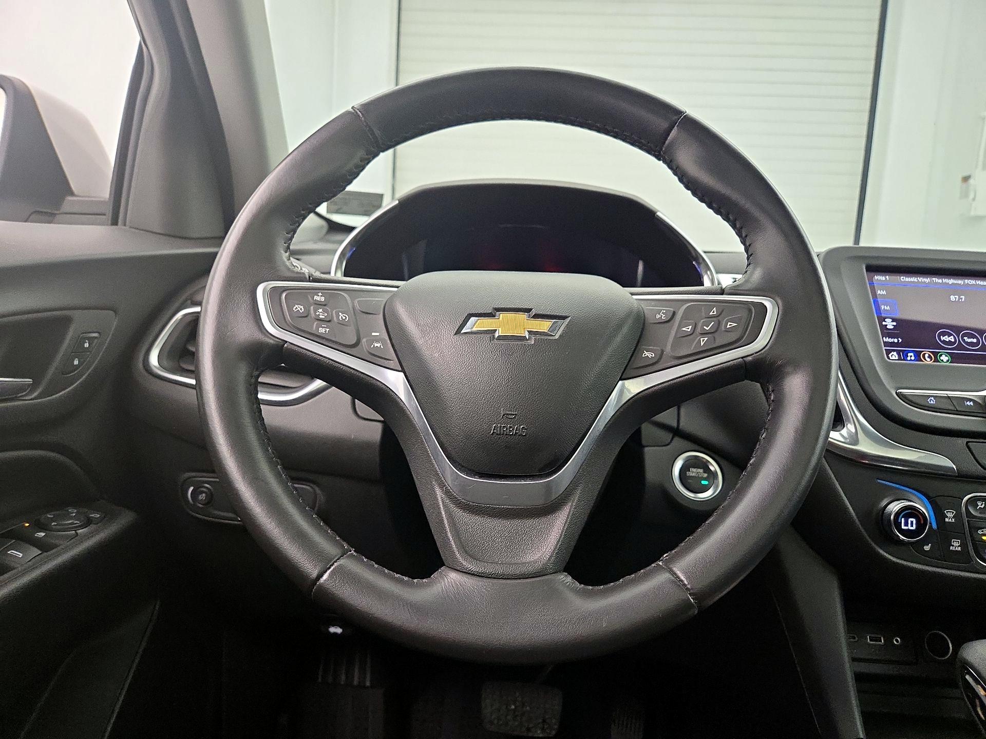 Thumbnail: 2022 Chevrolet Equinox - 10