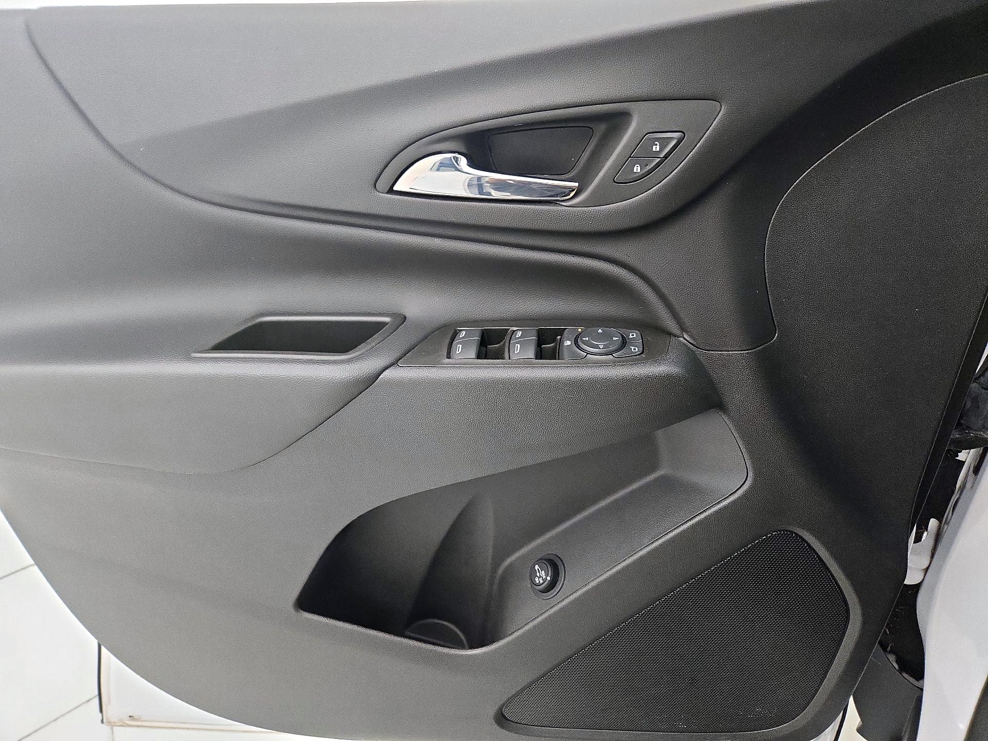 Thumbnail: 2022 Chevrolet Equinox - 12