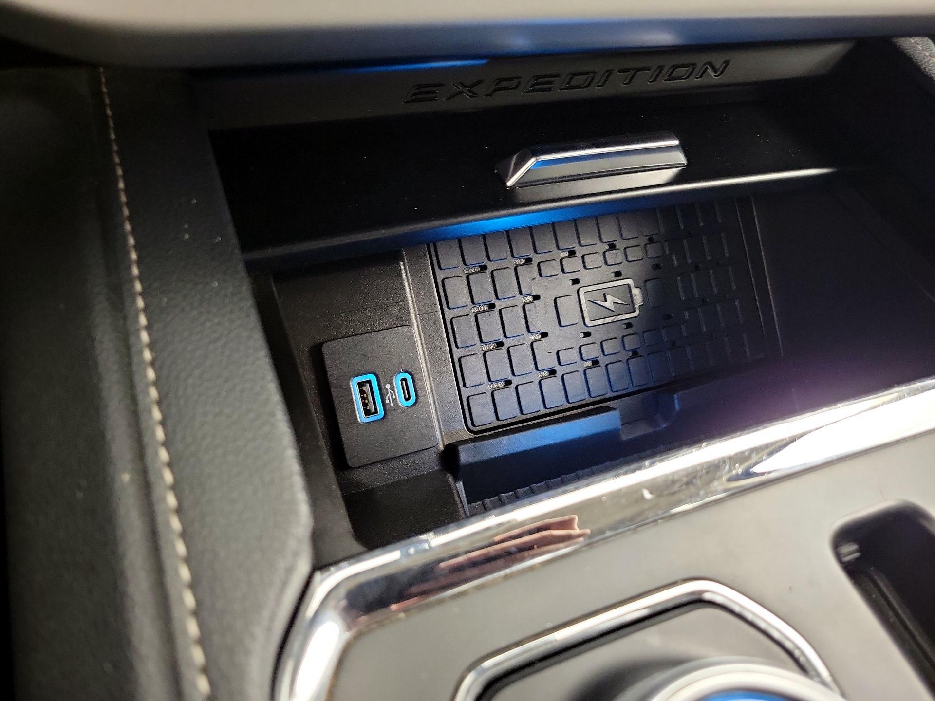 Thumbnail: 2024 Ford Expedition MAX - 19