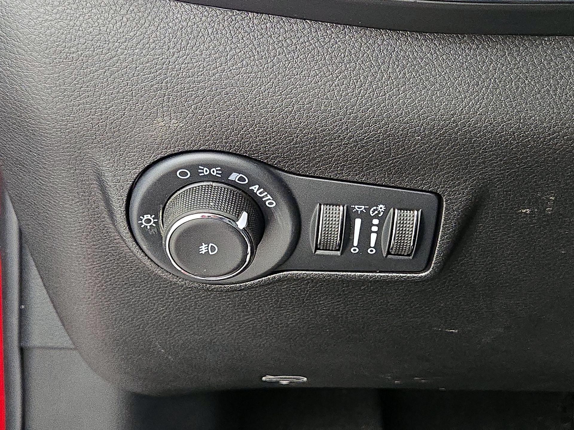 Thumbnail: 2022 Jeep Compass - 13