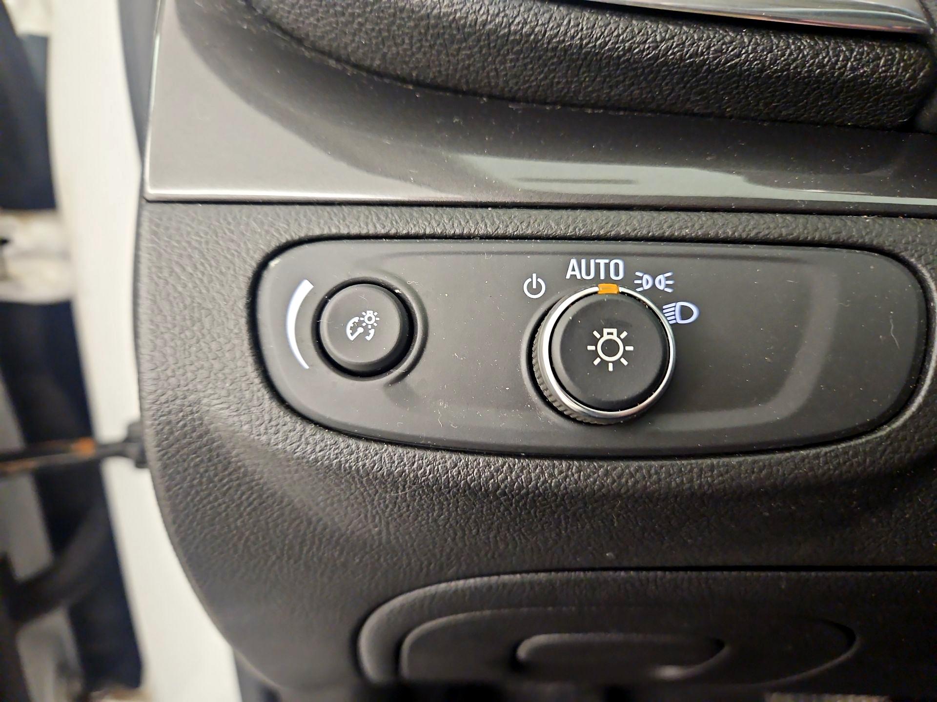 Thumbnail: 2020 Buick Encore - 13