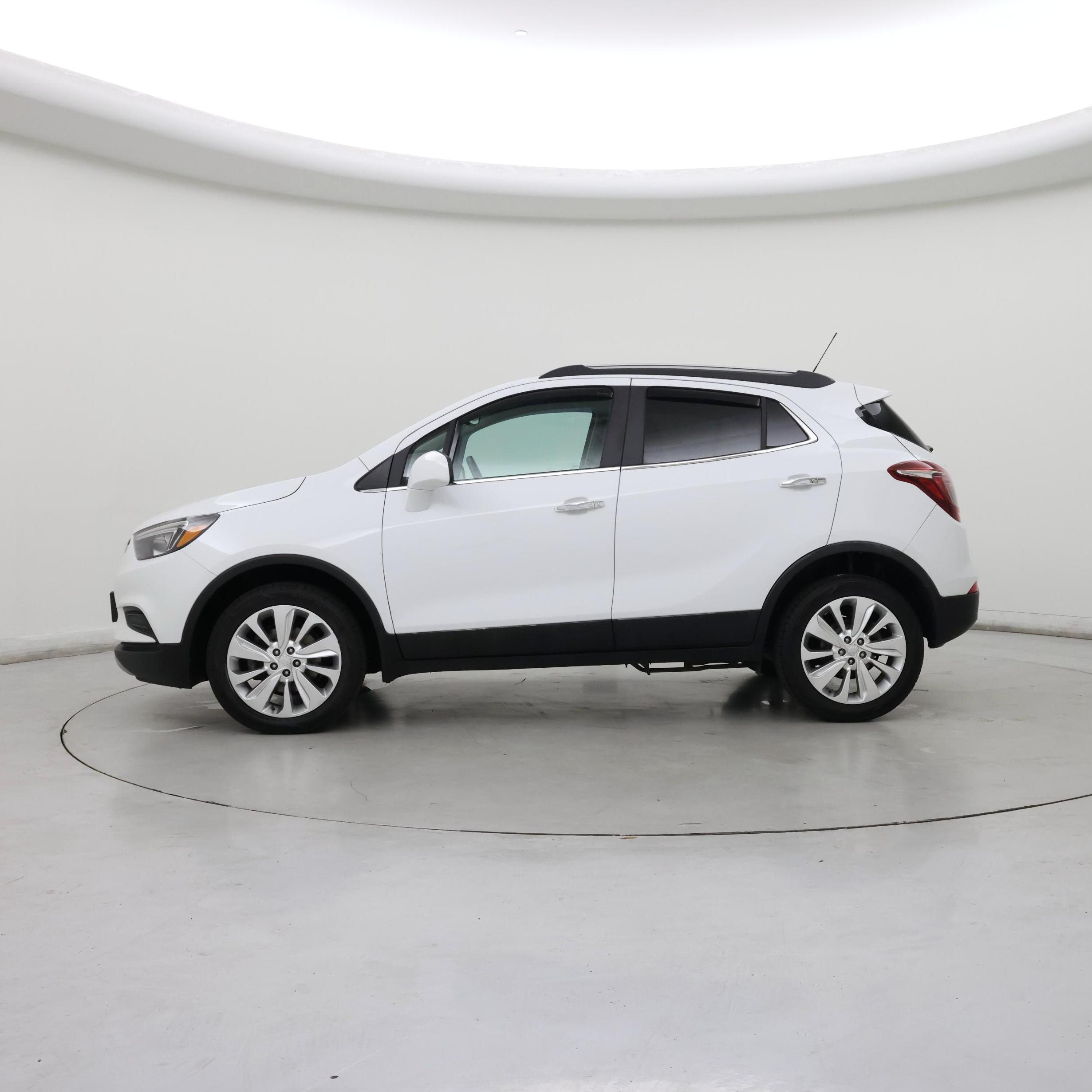 Thumbnail: 2020 Buick Encore - 3