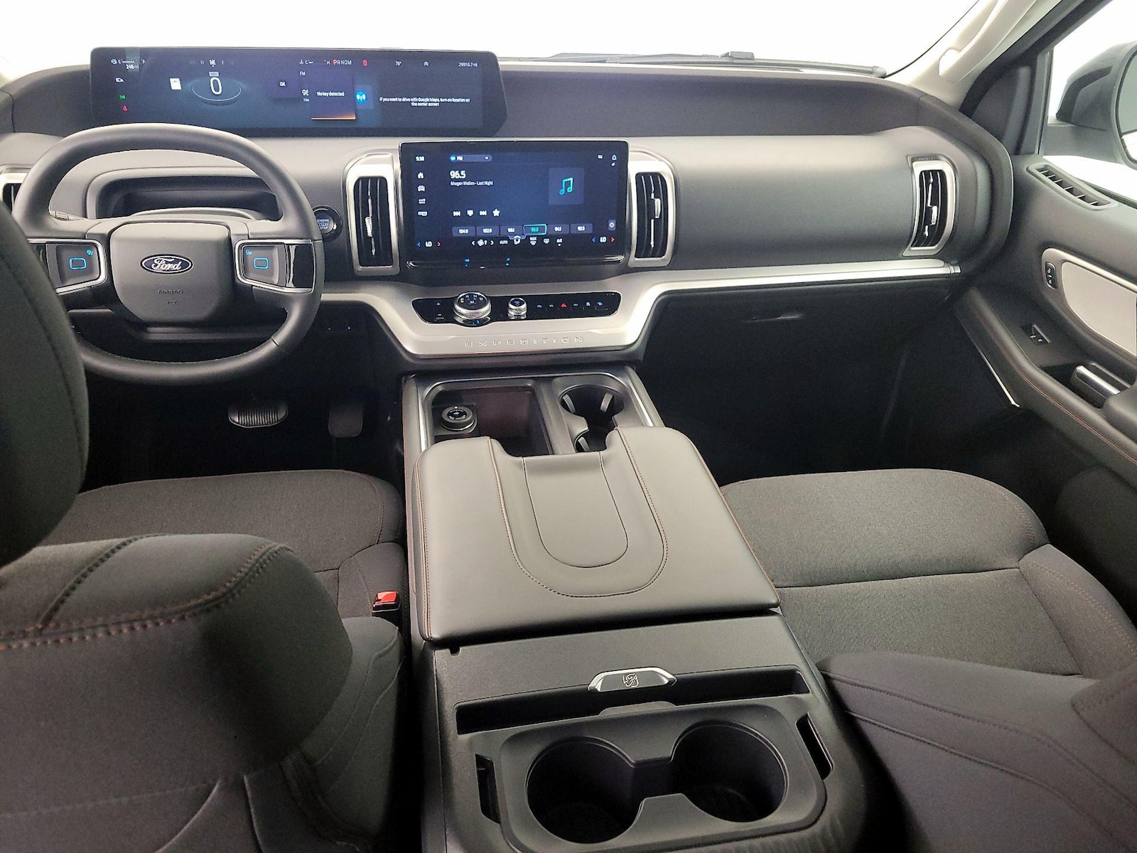 2025 Ford Expedition Active - Photo 10