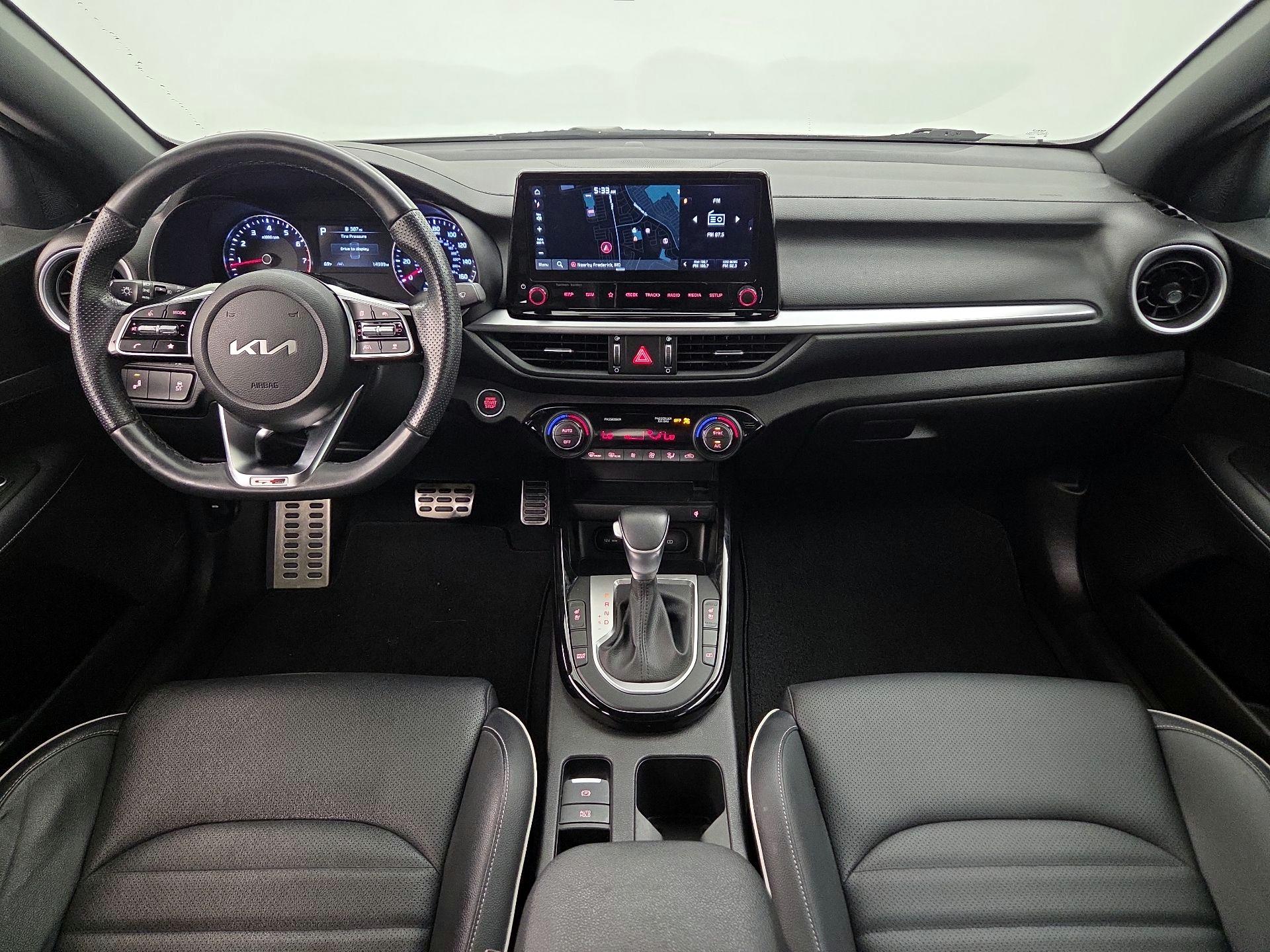 Thumbnail: 2023 Kia Forte - 9