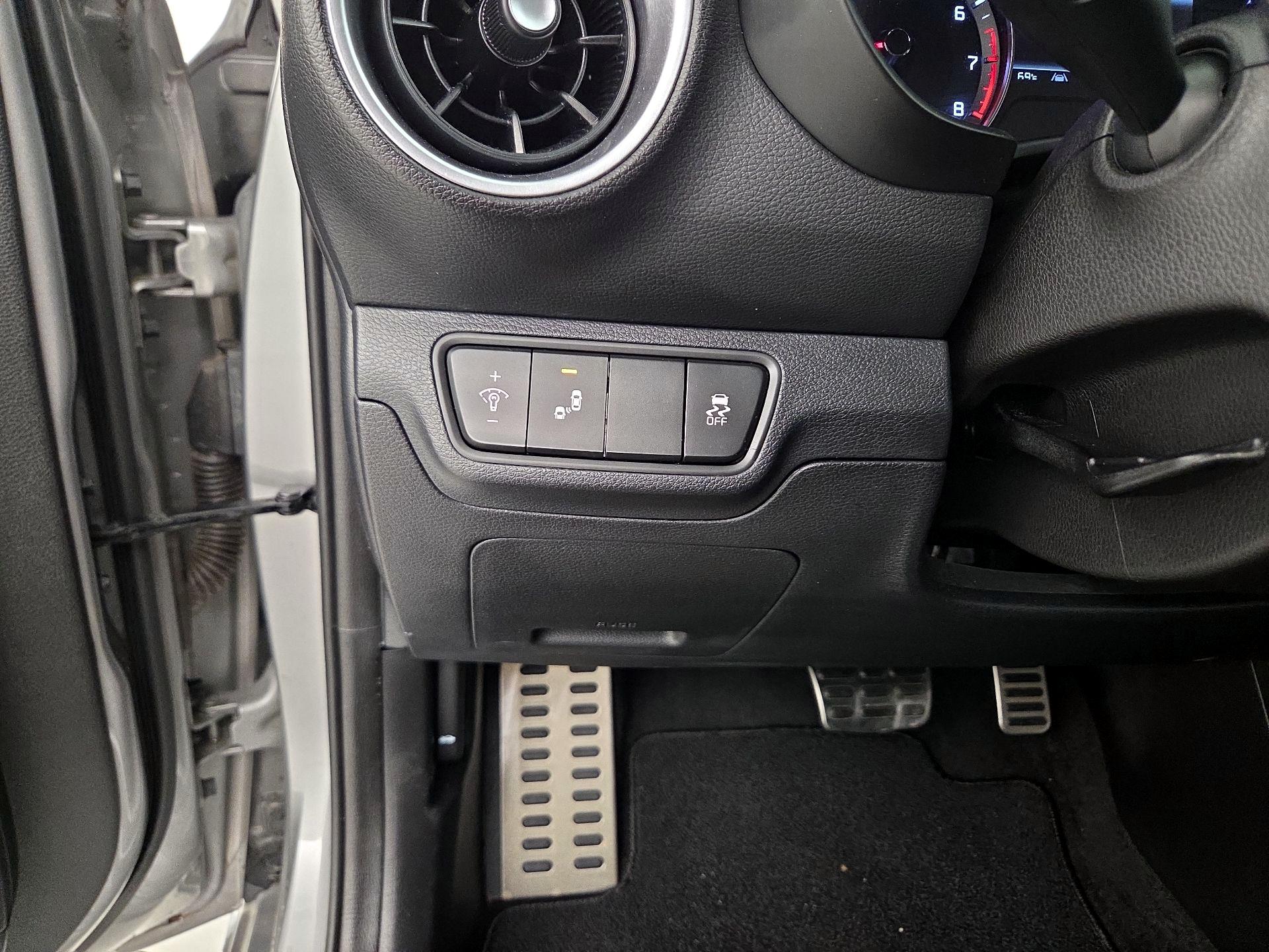 Thumbnail: 2023 Kia Forte - 13