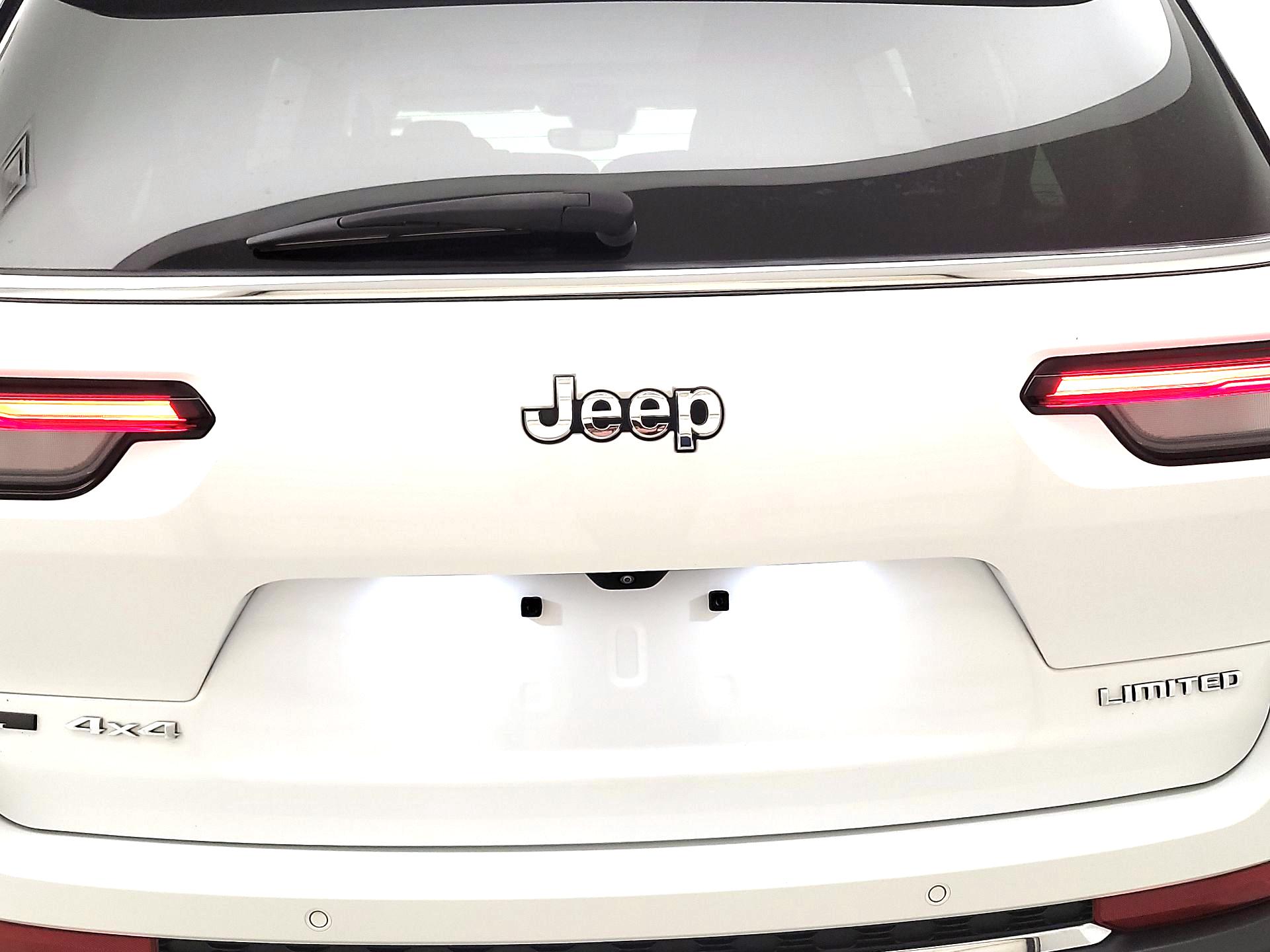Thumbnail: 2022 Jeep Grand Cherokee L - 6