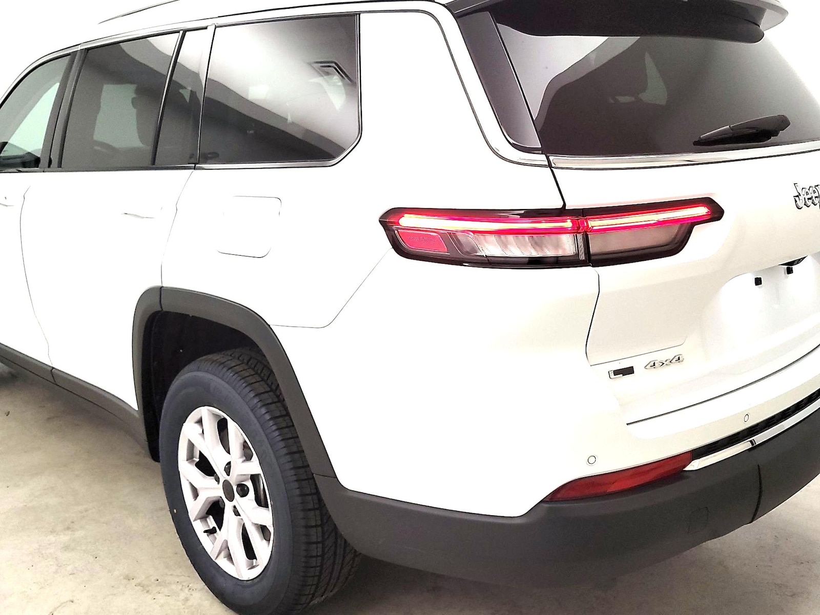 2022 Jeep Grand Cherokee L Limited - Photo 7