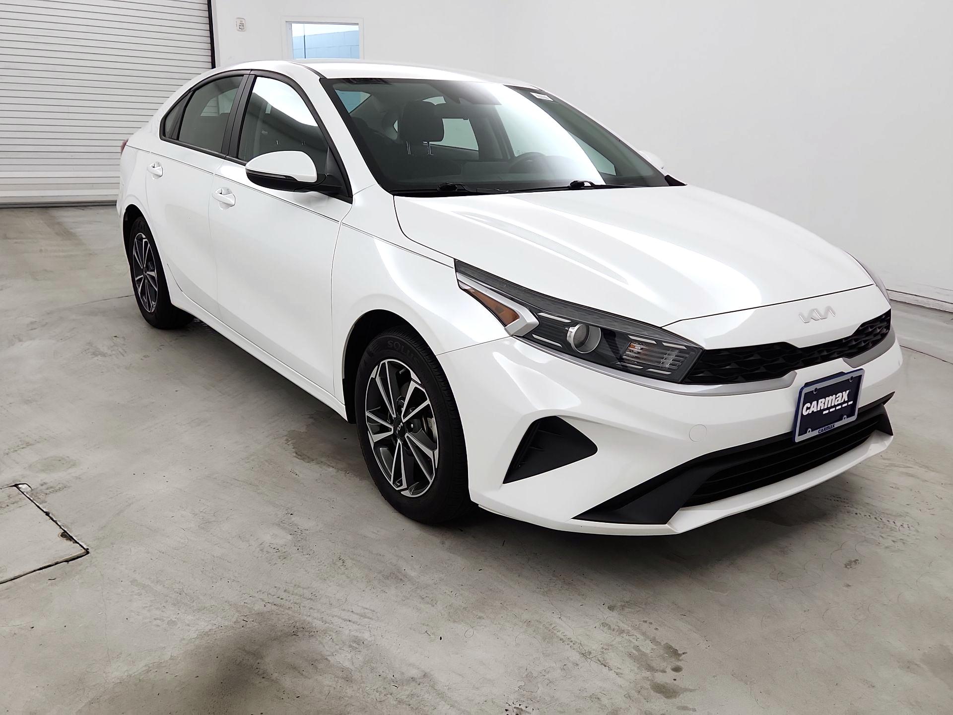 Thumbnail: 2023 Kia Forte - 1
