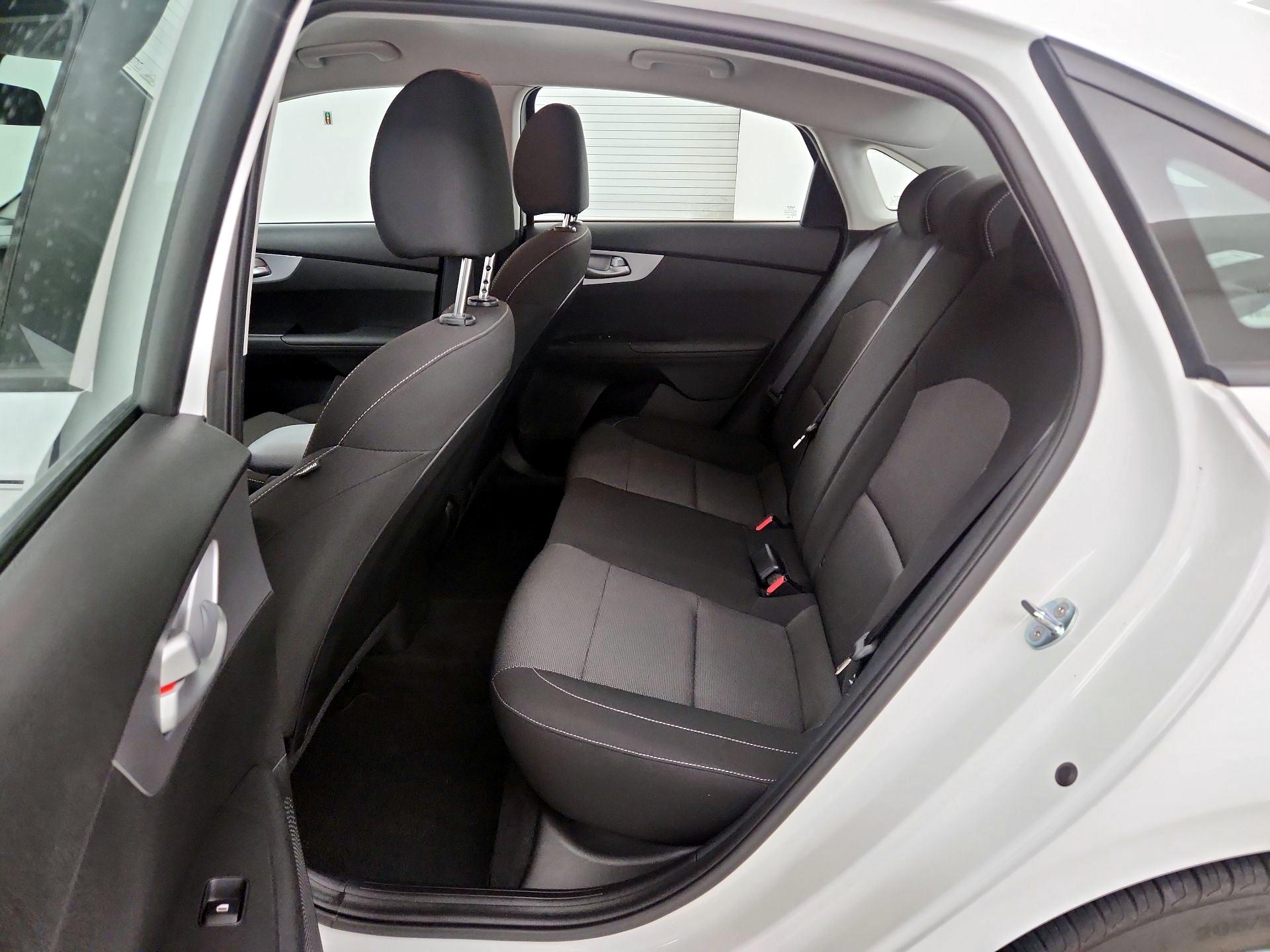 Thumbnail: 2023 Kia Forte - 17