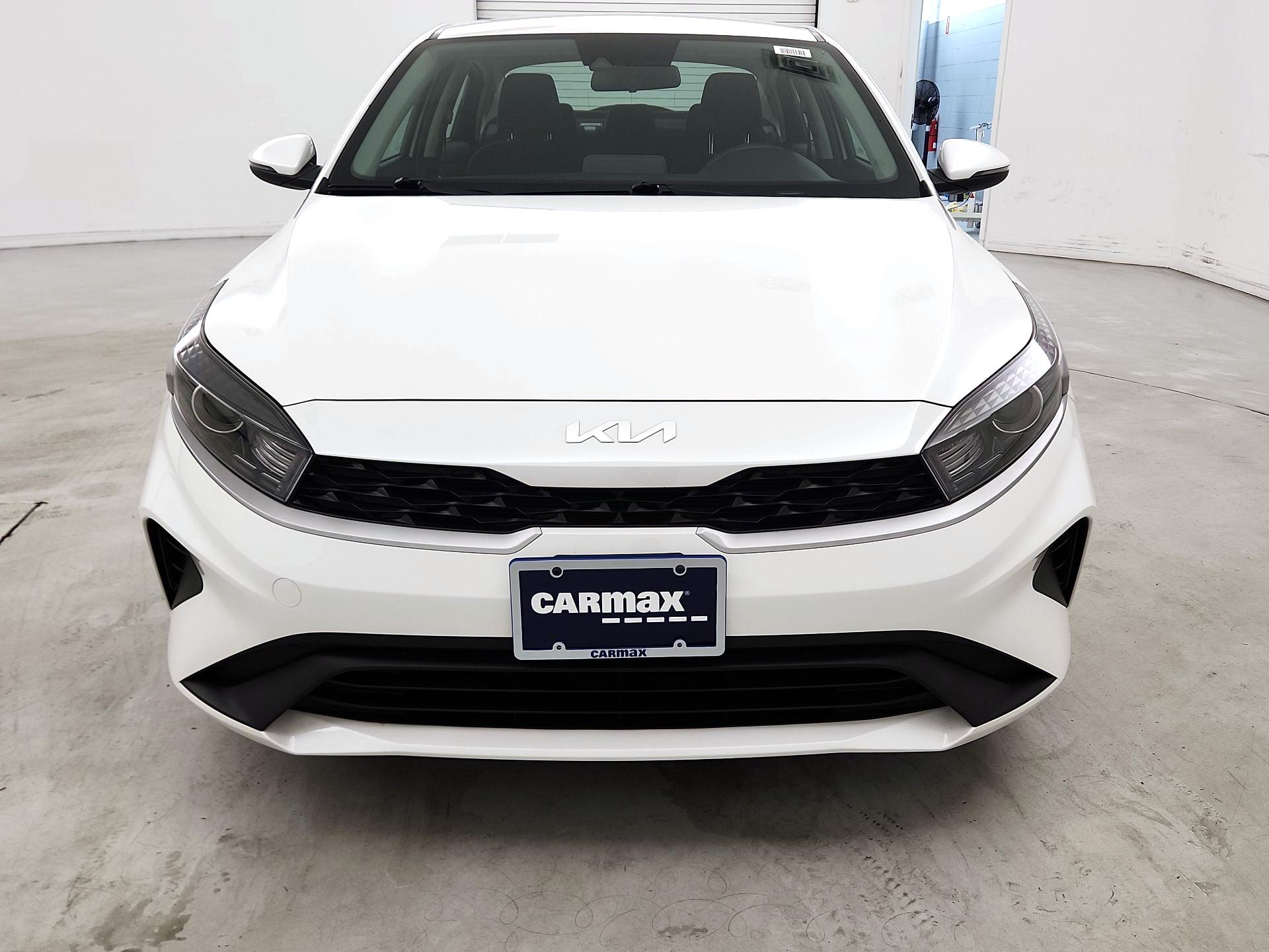 Thumbnail: 2023 Kia Forte - 2
