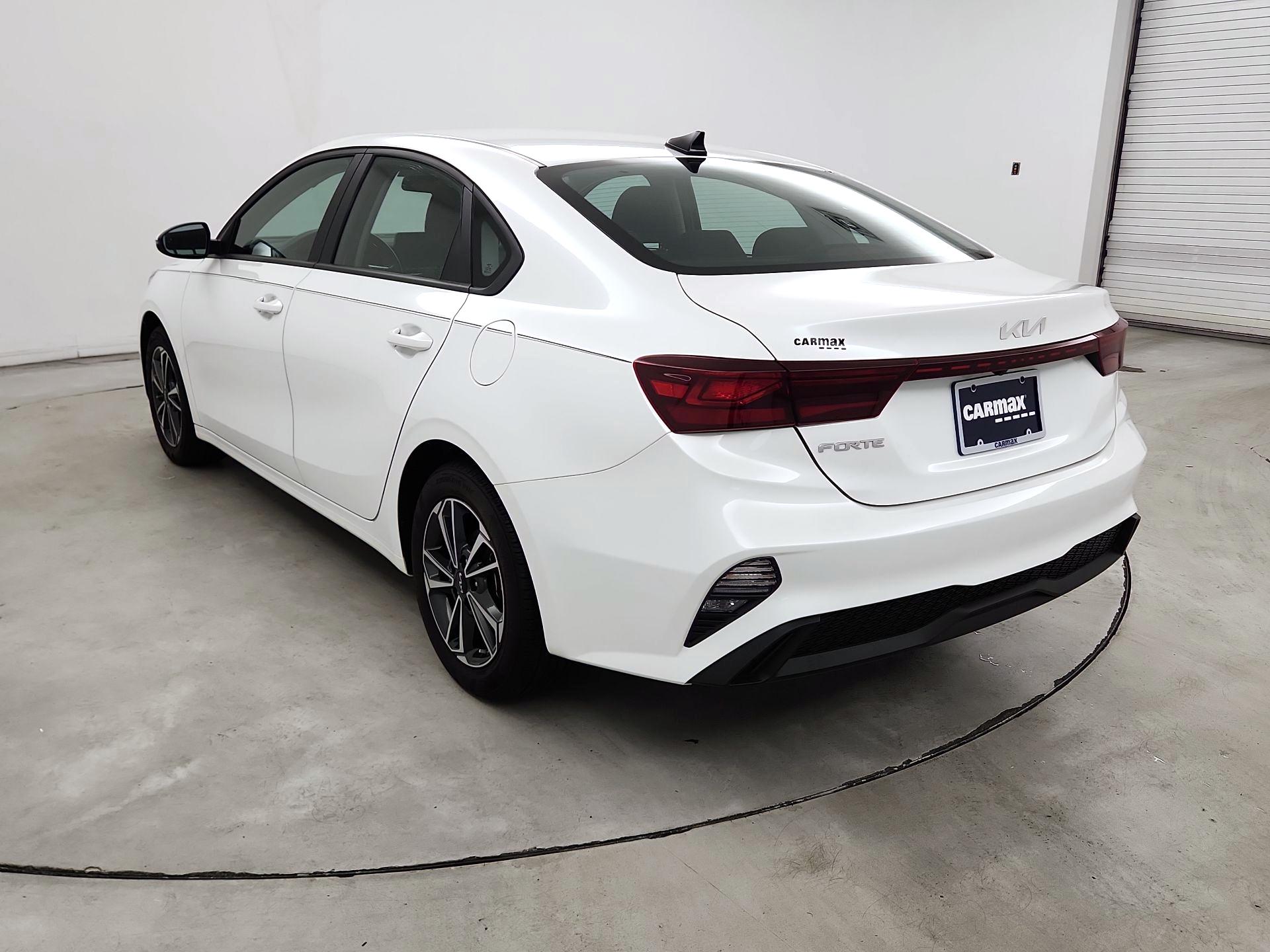 Thumbnail: 2023 Kia Forte - 7