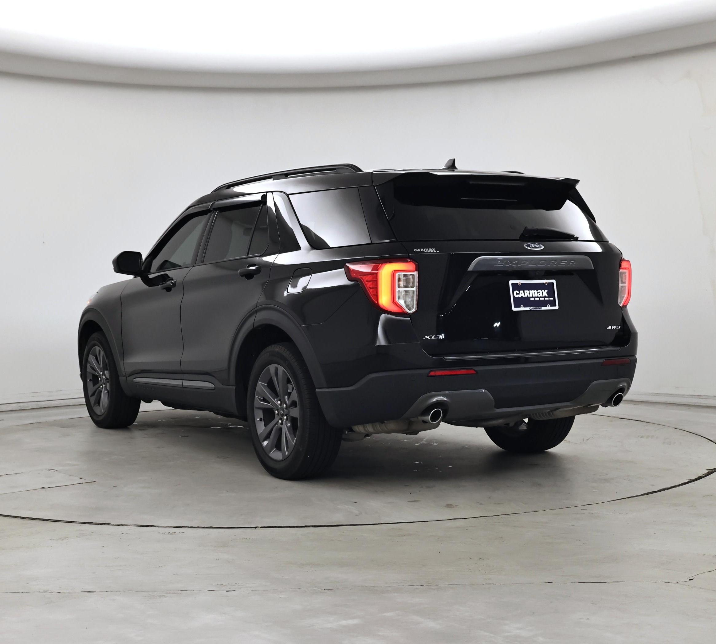 Thumbnail: 2023 Ford Explorer - 2