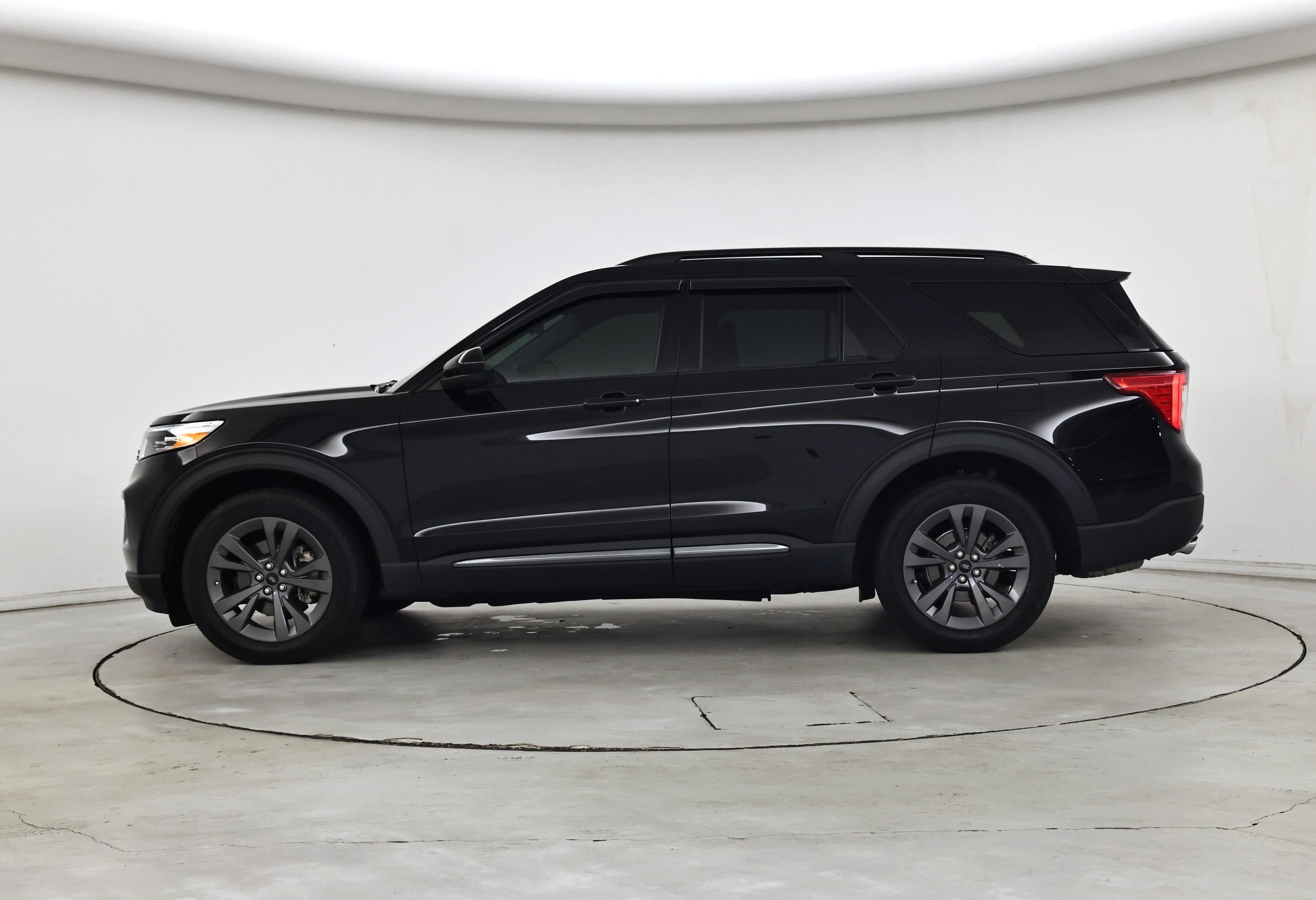 Thumbnail: 2023 Ford Explorer - 3