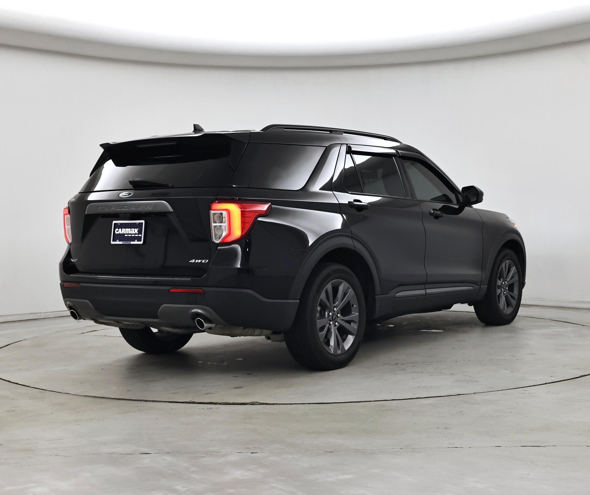 Thumbnail: 2023 Ford Explorer - 8